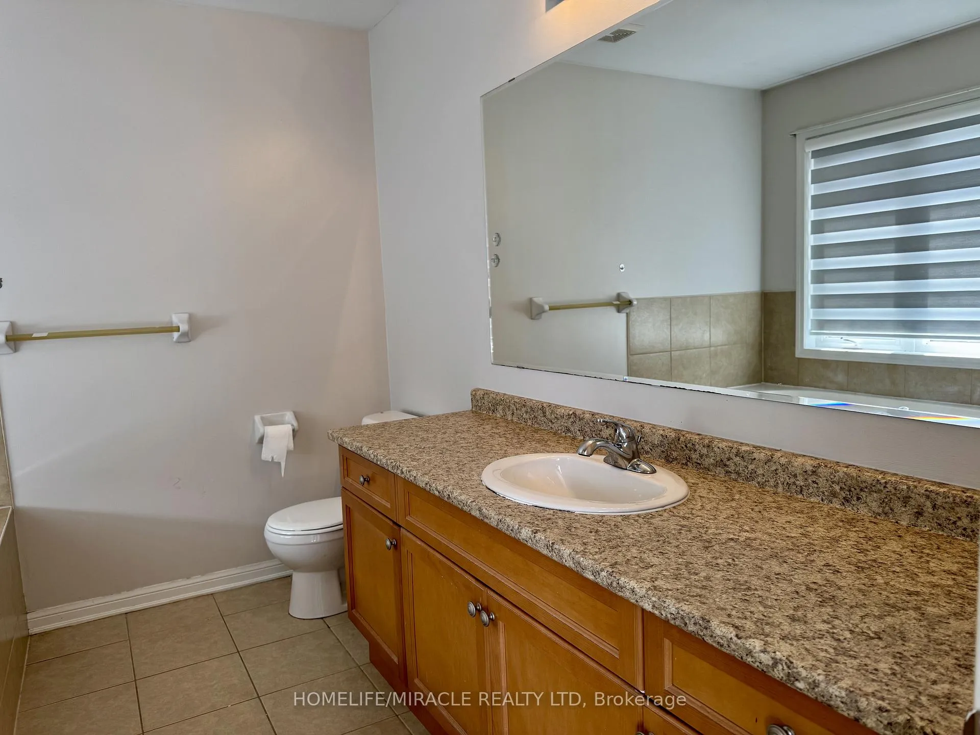 Photo 18 of Unit Main, 29 Lathbury Street, Brampton, Northwest Brampton — HOMEH
