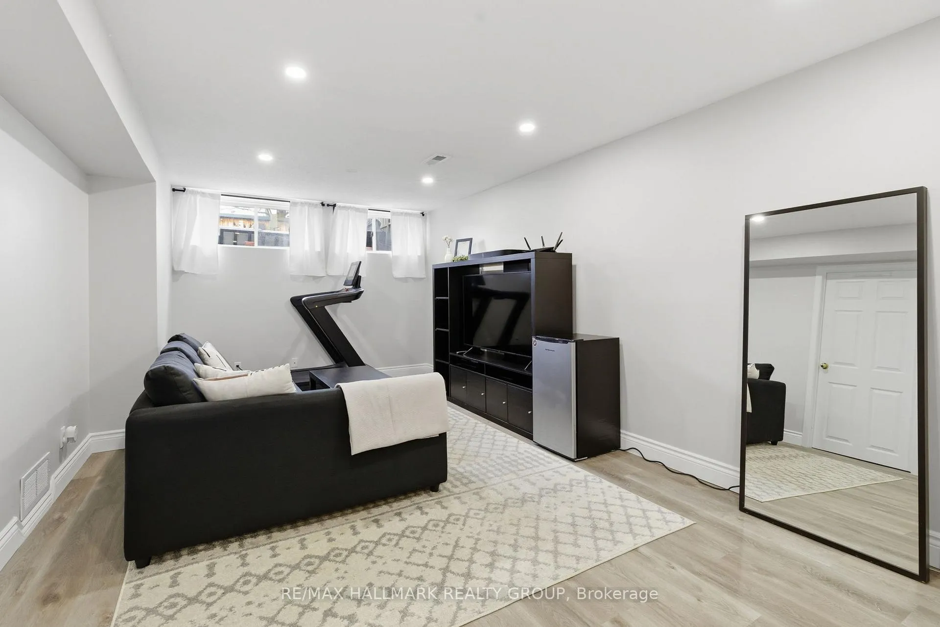 Photo 23 of 11 Binbury Way, Ottawa, Hunt Club Park/Greenboro — HOMEH