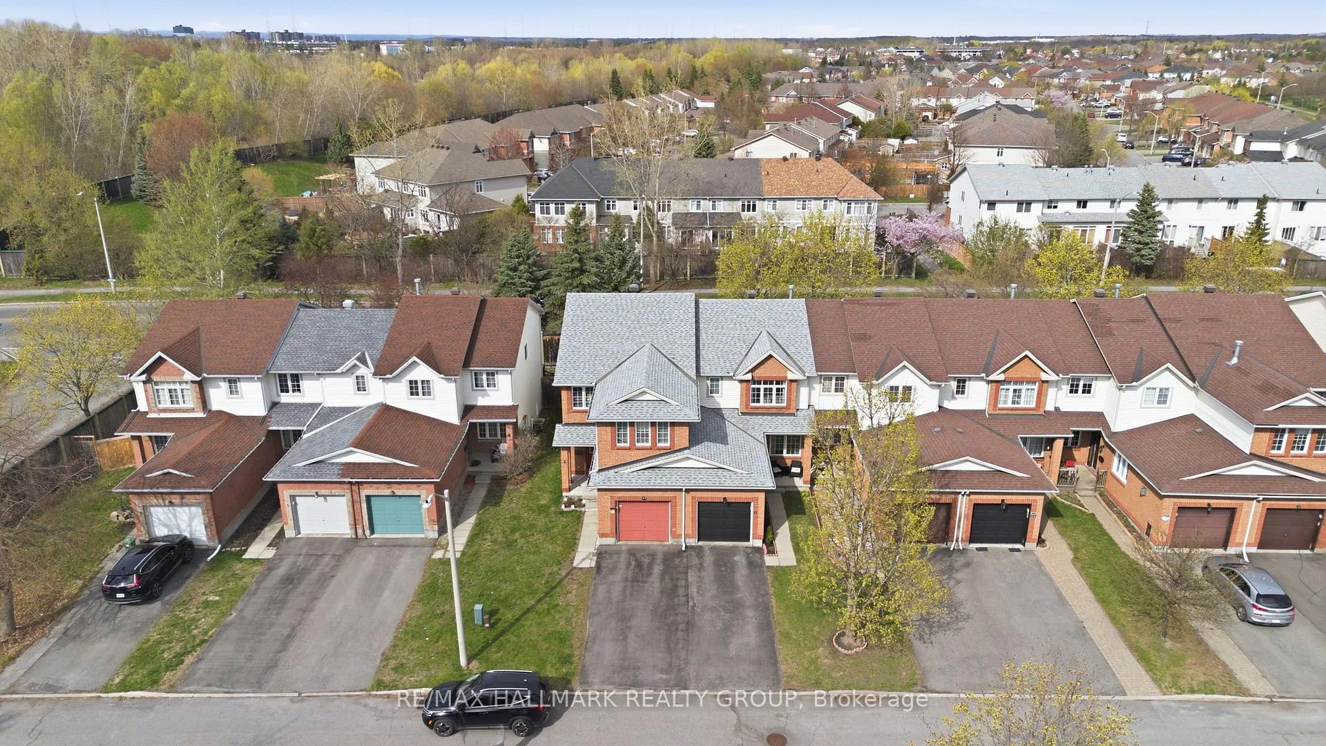 Photo 30 of 11 Binbury Way, Ottawa, Hunt Club Park/Greenboro — HOMEH