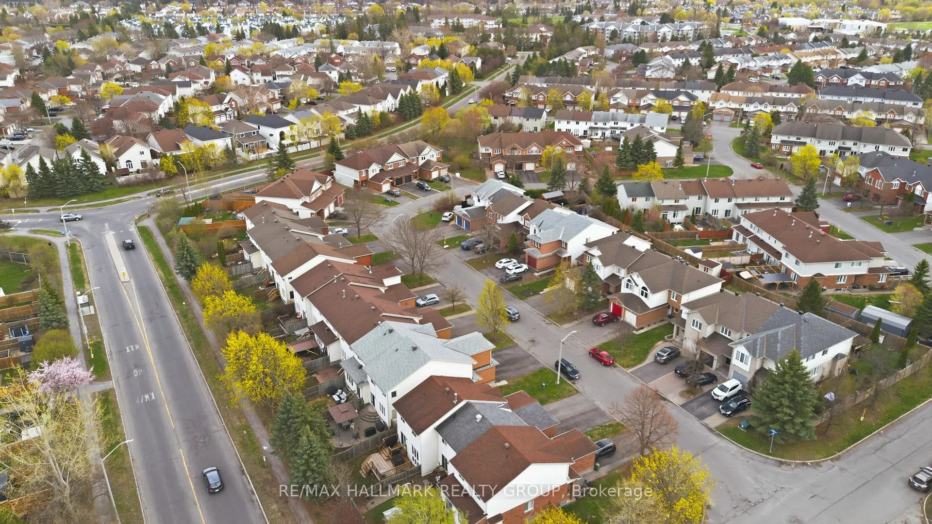 Photo 33 of 11 Binbury Way, Ottawa, Hunt Club Park/Greenboro — HOMEH
