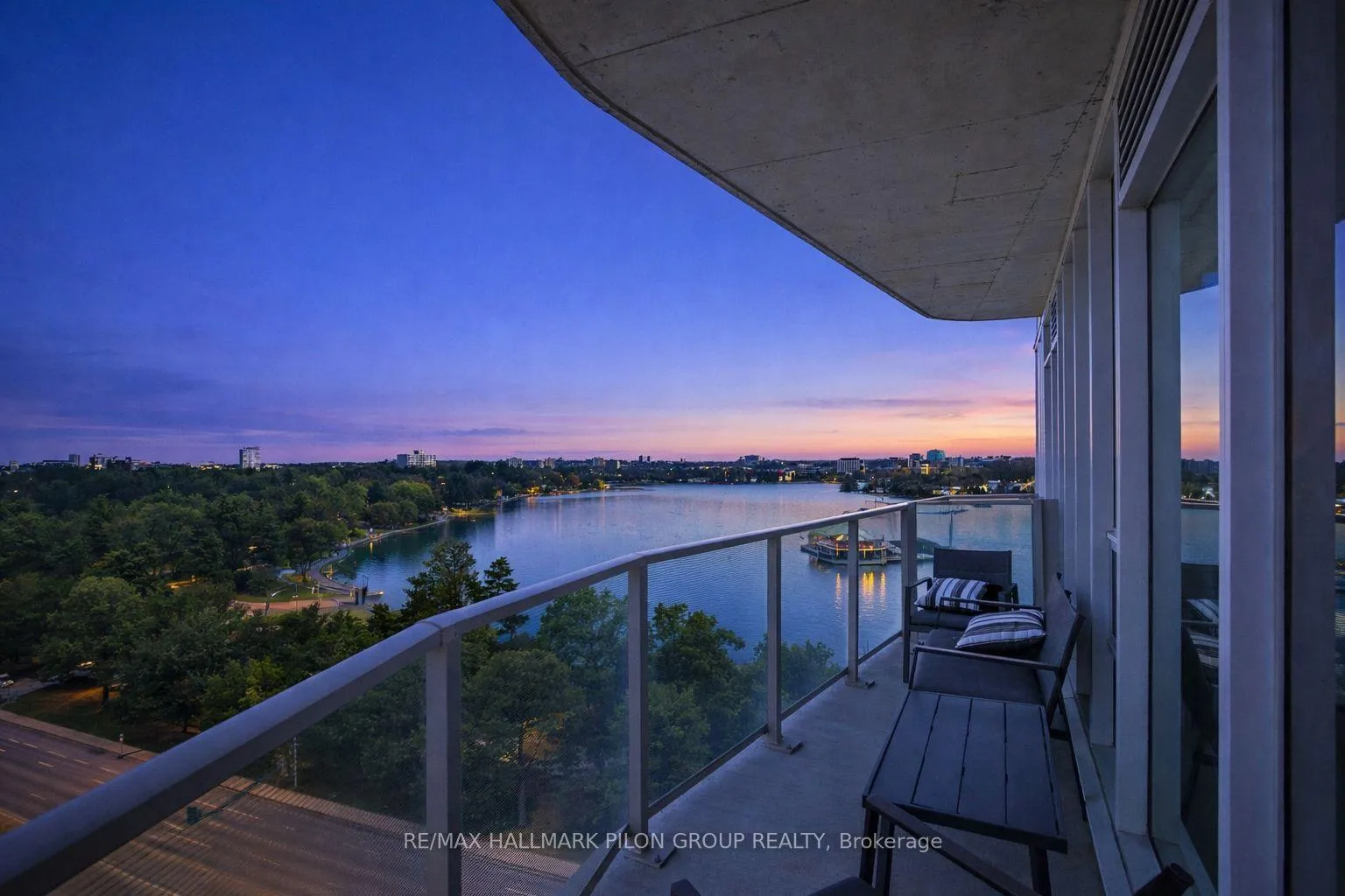 Photo 11 of Unit 908, 805 Carling Avenue, Ottawa, West Centre Town — HOMEH