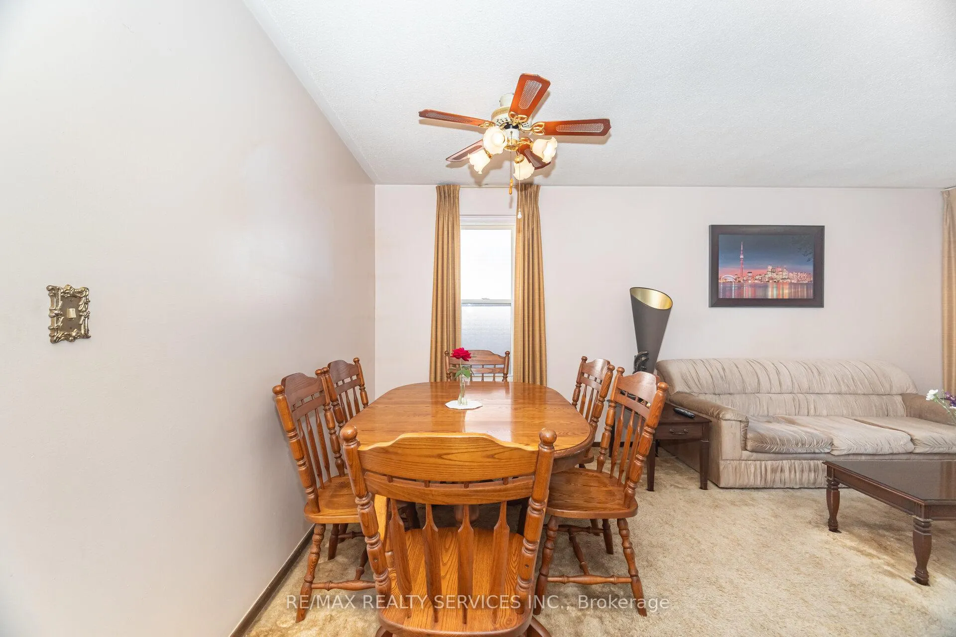 Photo 12 of 57 Esplanade Road, Brampton, Southgate — HOMEH