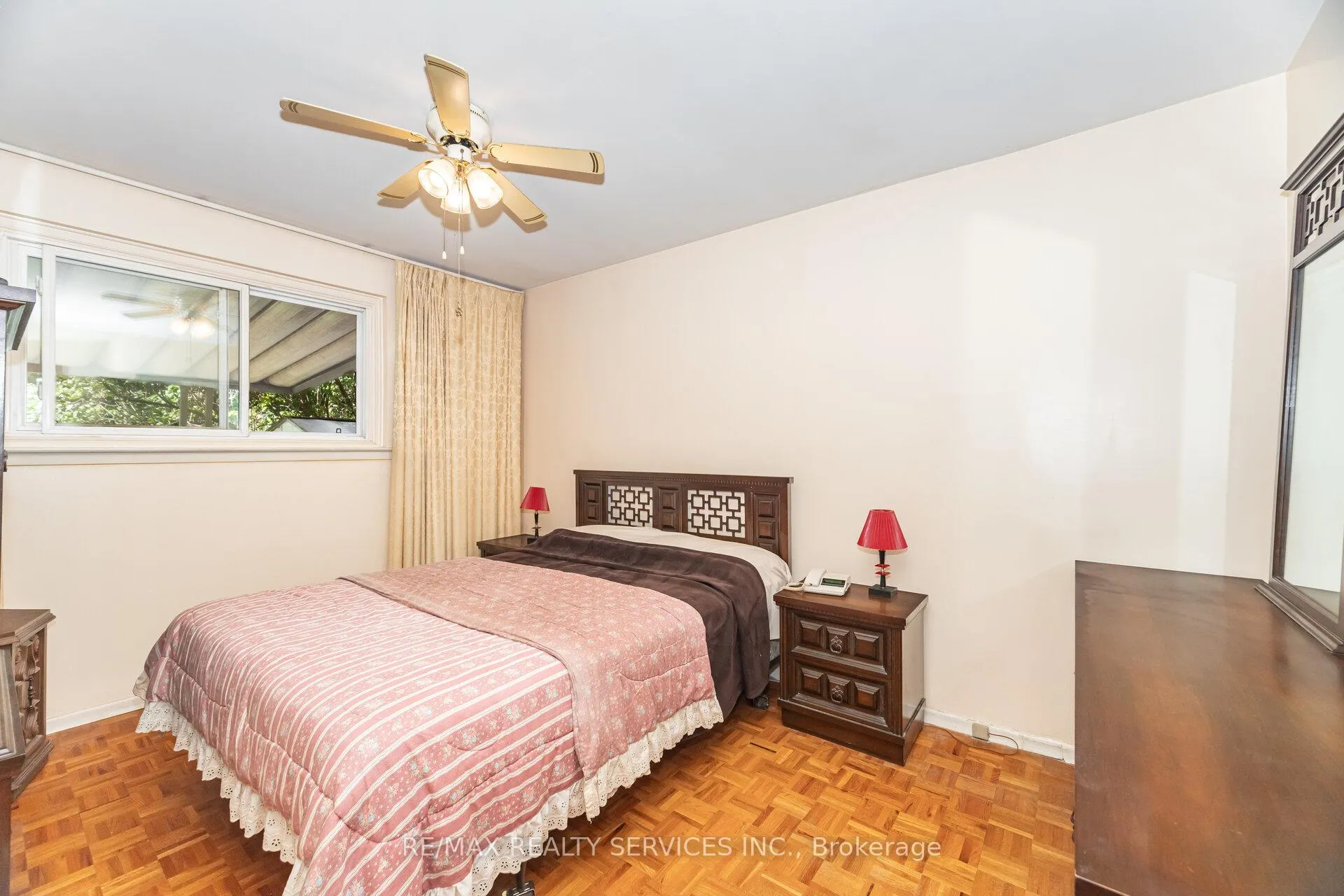 Photo 21 of 57 Esplanade Road, Brampton, Southgate — HOMEH