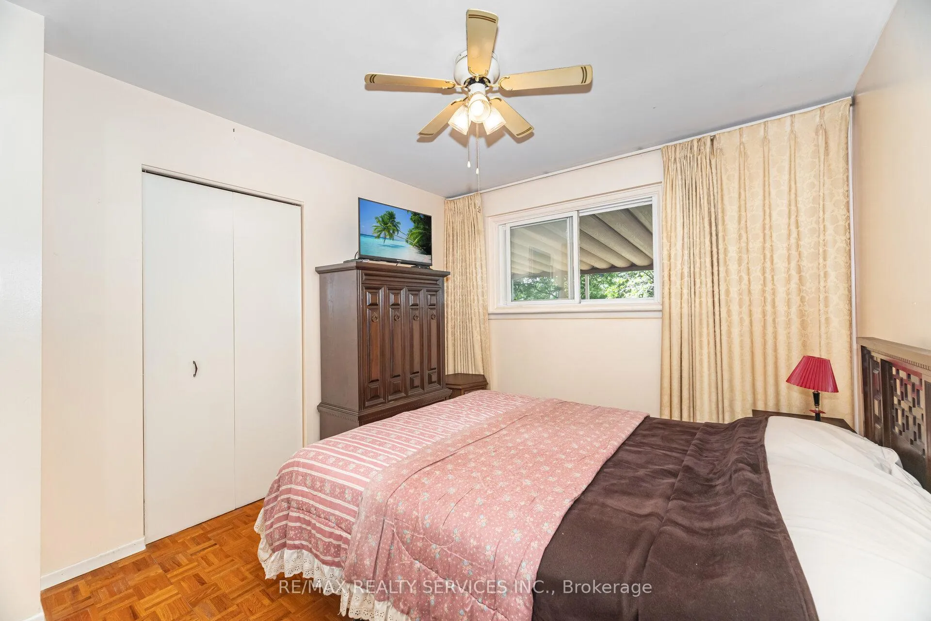 Photo 22 of 57 Esplanade Road, Brampton, Southgate — HOMEH