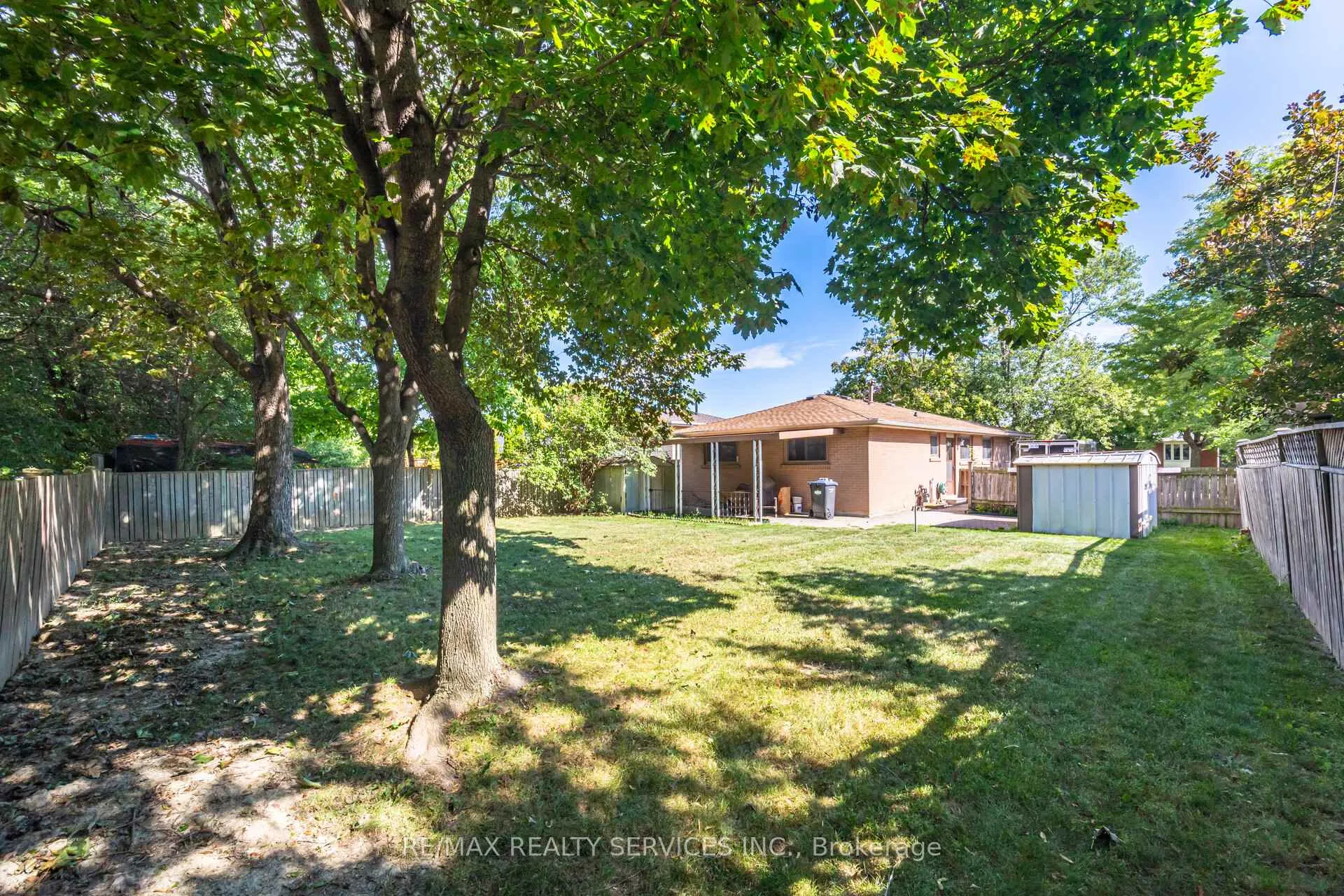 Photo 43 of 57 Esplanade Road, Brampton, Southgate — HOMEH