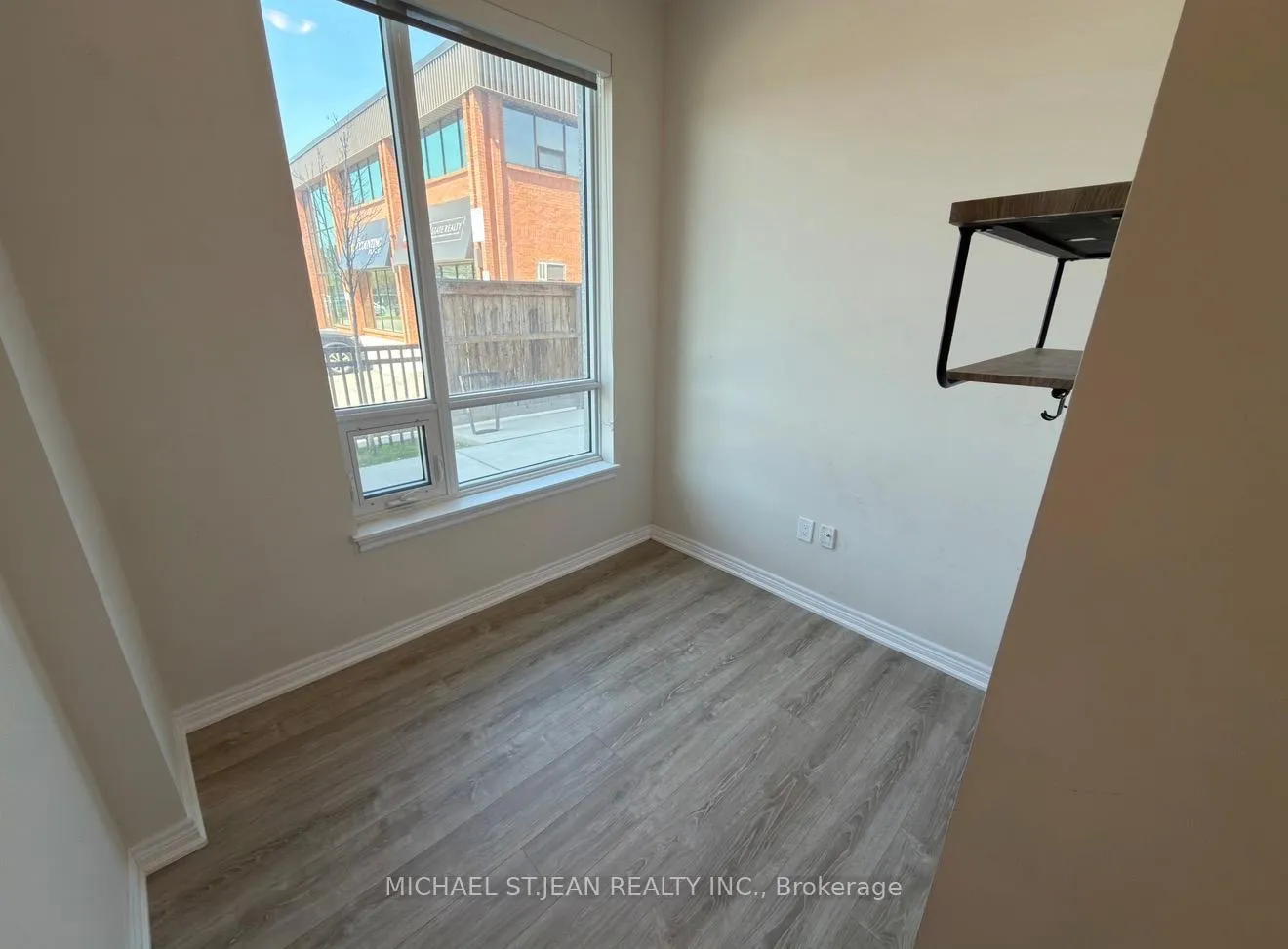 Photo 7 of Unit 106, 121 Highway 8, Hamilton, Stoney Creek — HOMEH