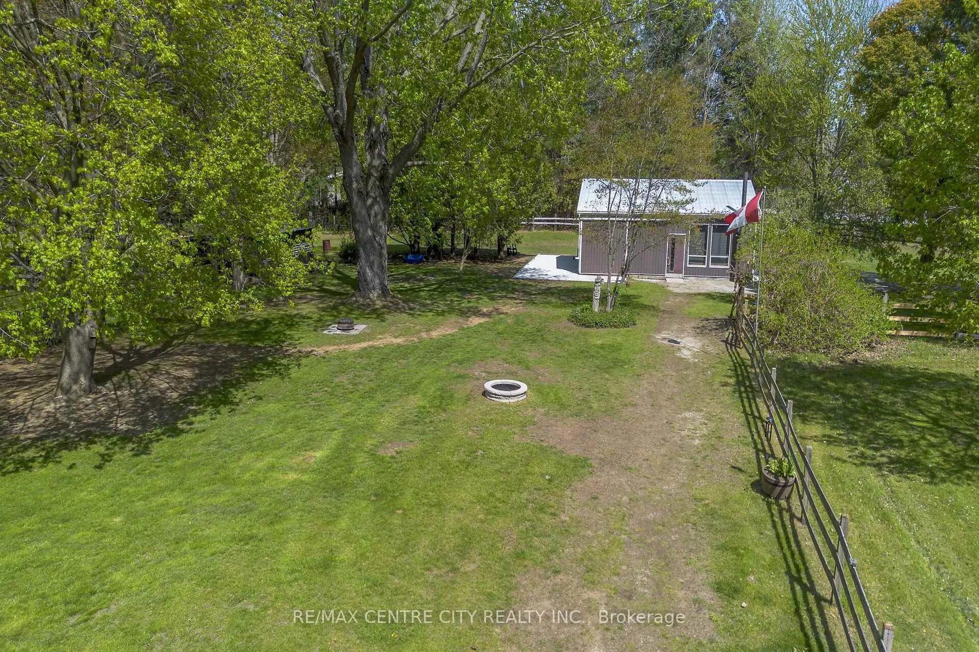 Photo 31 of 29883 West Bothwell Road, Chatham-Kent, Bothwell — HOMEH