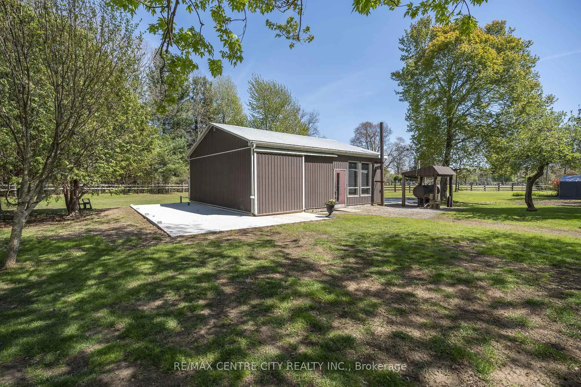 Photo 34 of 29883 West Bothwell Road, Chatham-Kent, Bothwell — HOMEH