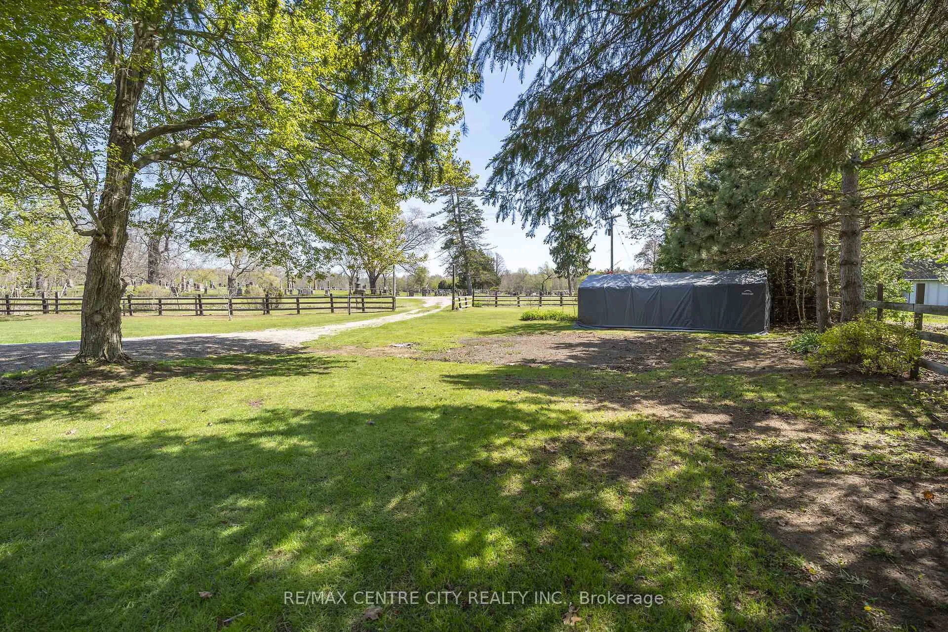Photo 38 of 29883 West Bothwell Road, Chatham-Kent, Bothwell — HOMEH