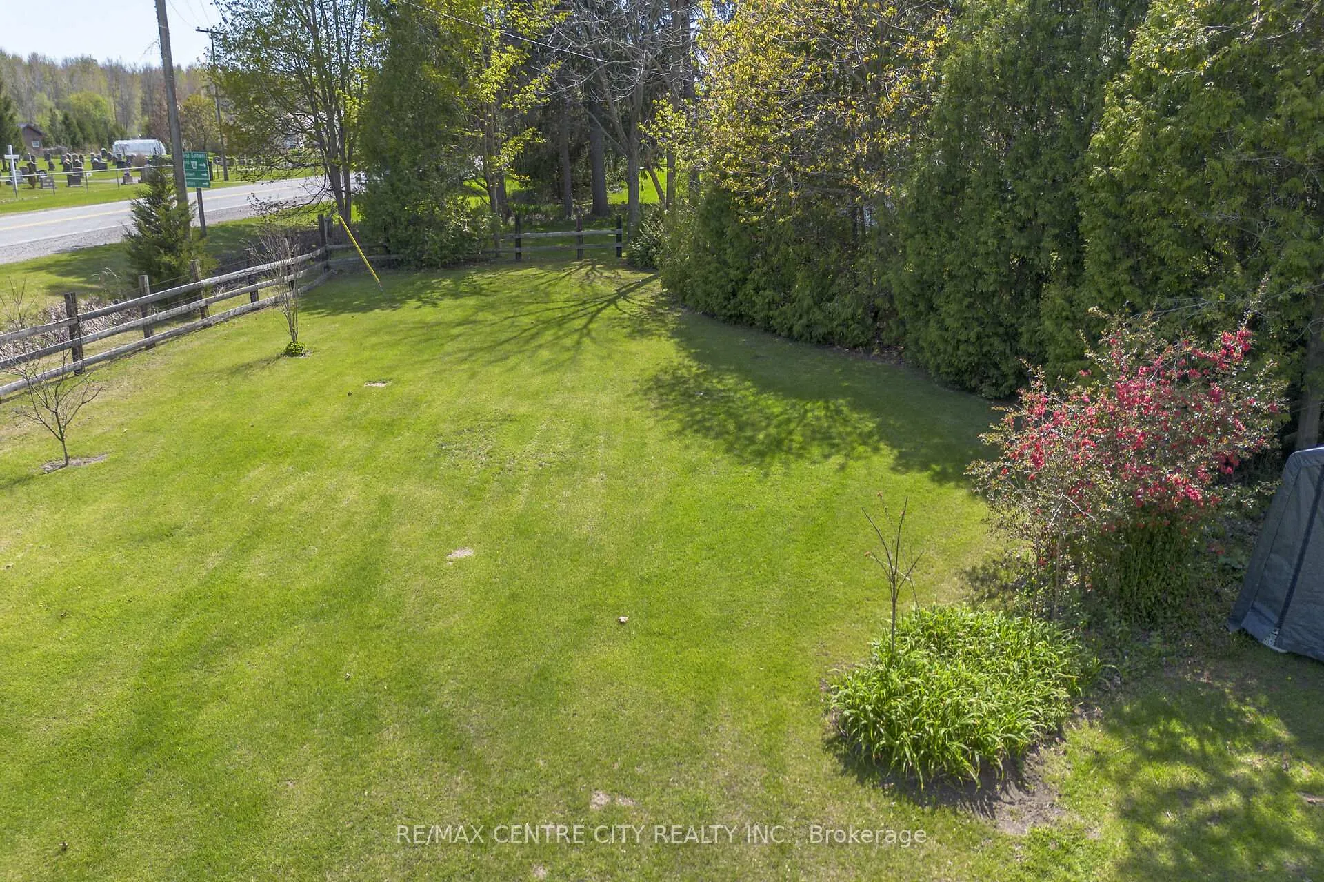 Photo 39 of 29883 West Bothwell Road, Chatham-Kent, Bothwell — HOMEH