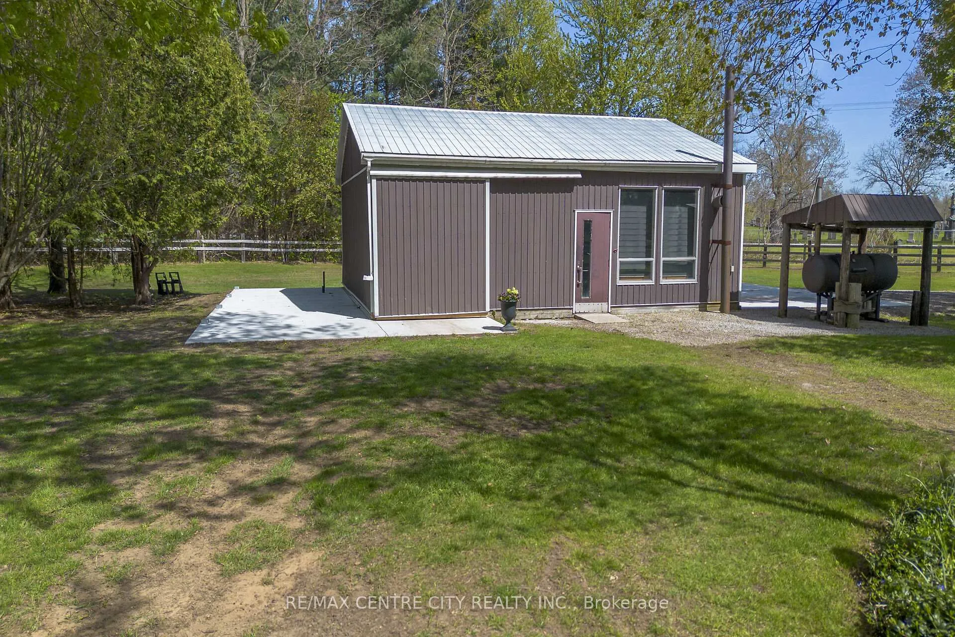 Photo 40 of 29883 West Bothwell Road, Chatham-Kent, Bothwell — HOMEH