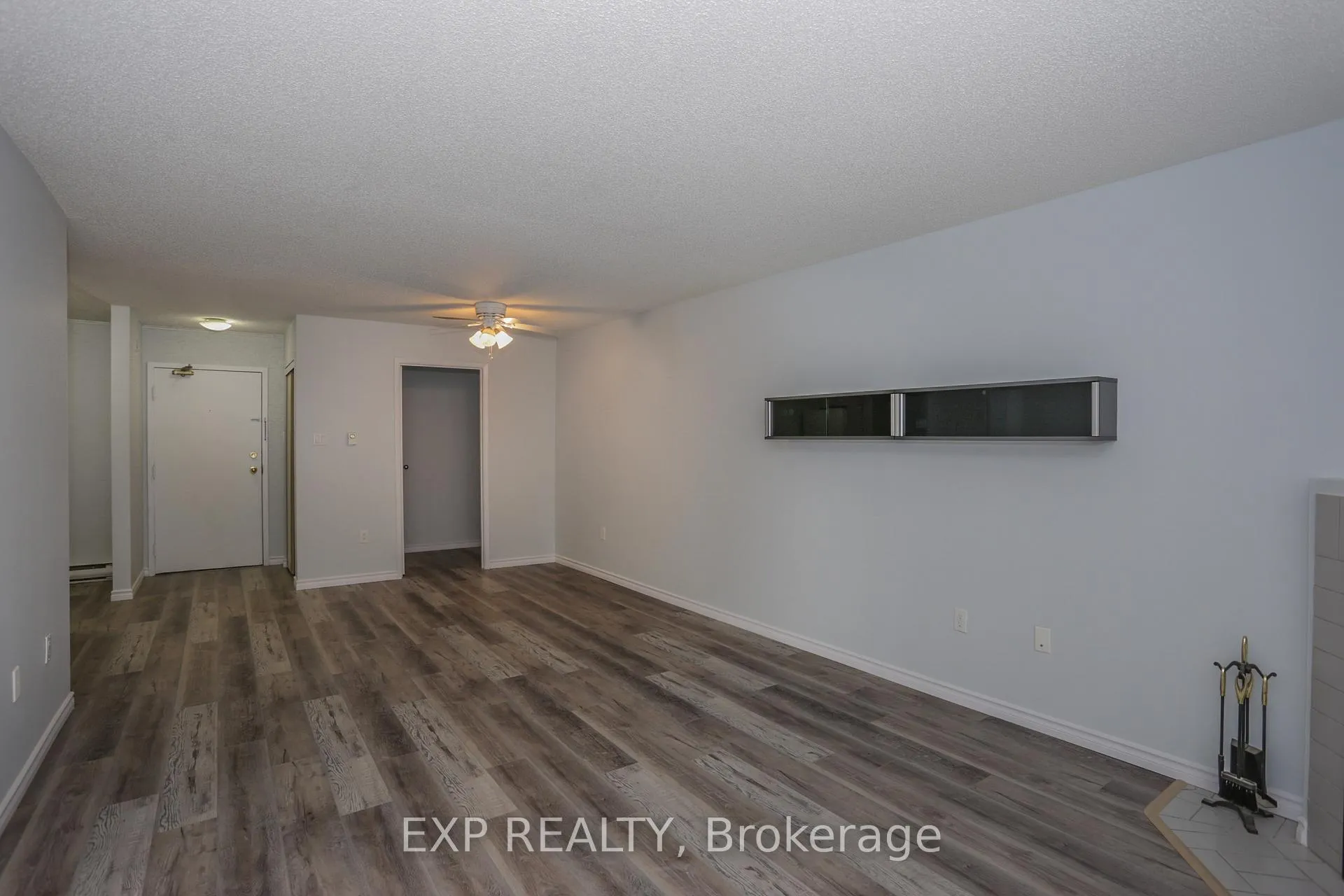 Photo 6 of Unit 108, 1 Jacksway Crescent, London, North G — HOMEH