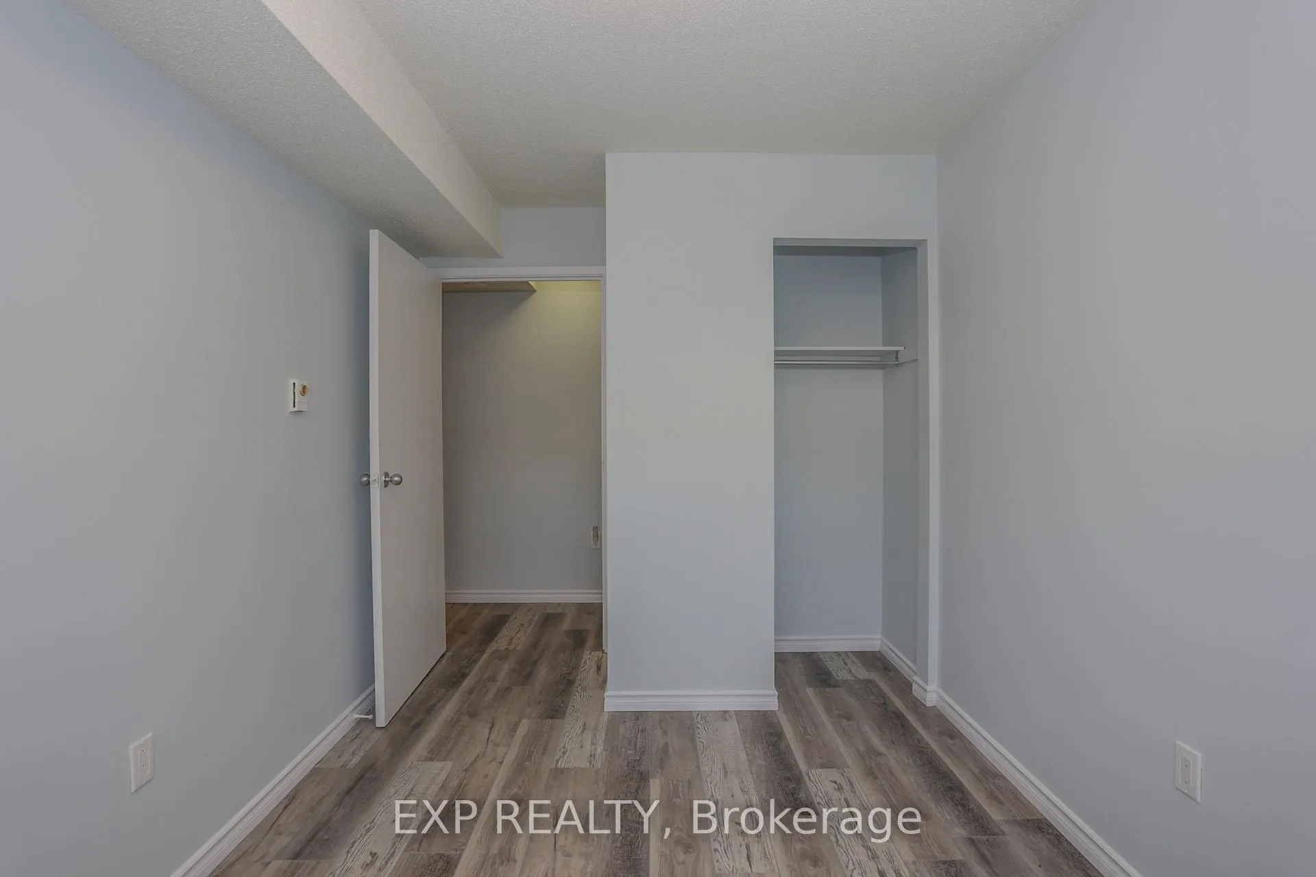 Photo 13 of Unit 108, 1 Jacksway Crescent, London, North G — HOMEH