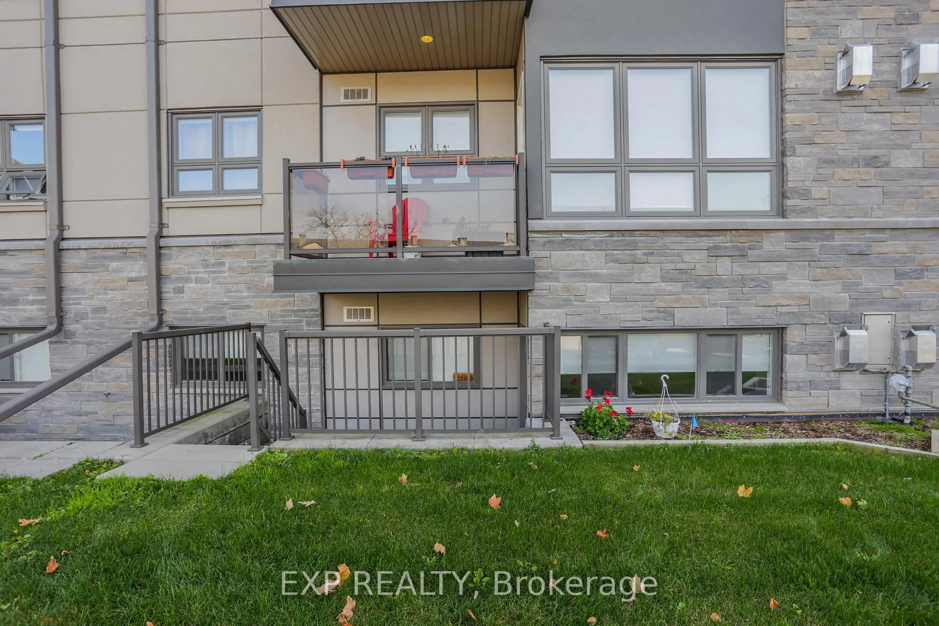 Photo 20 of Unit 108, 1 Jacksway Crescent, London, North G — HOMEH