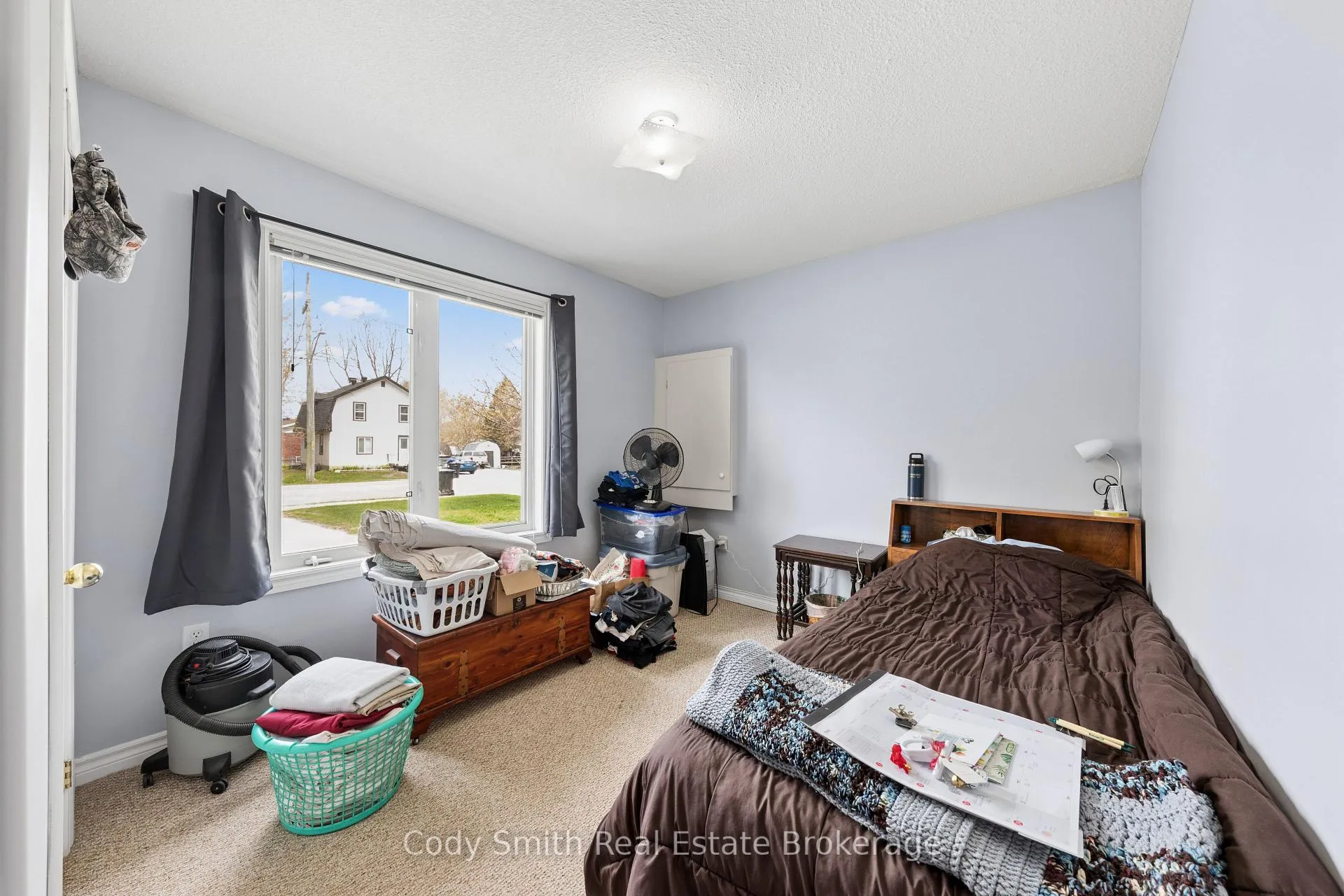 Photo 26 of 247 Yonge Street, Midland — HOMEH