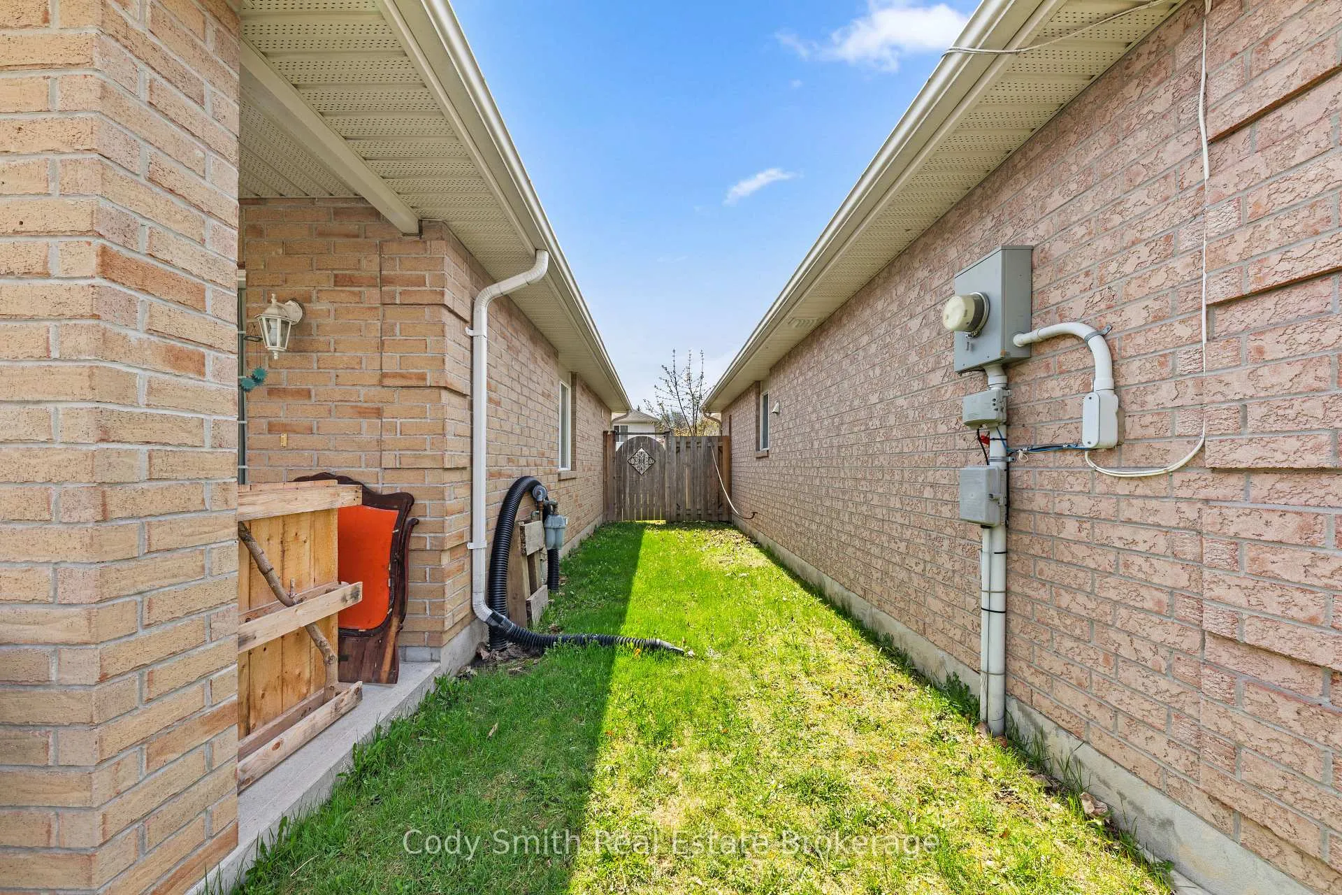 Photo 28 of 247 Yonge Street, Midland — HOMEH