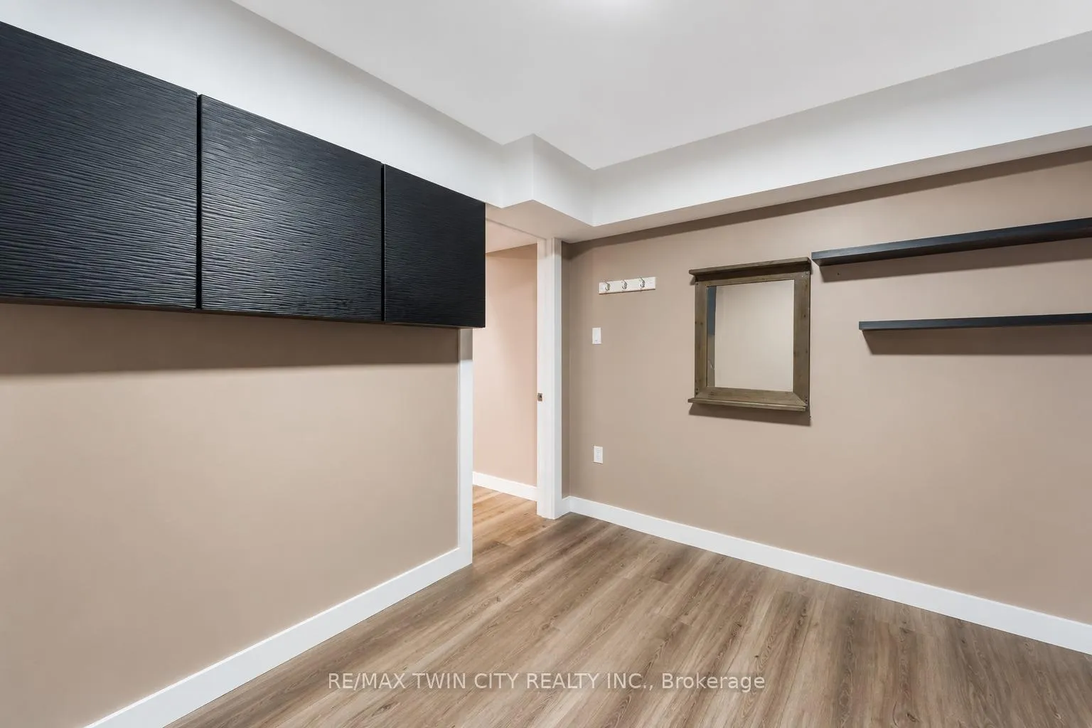 Photo 37 of 10 Sandybay Avenue, Kitchener — HOMEH