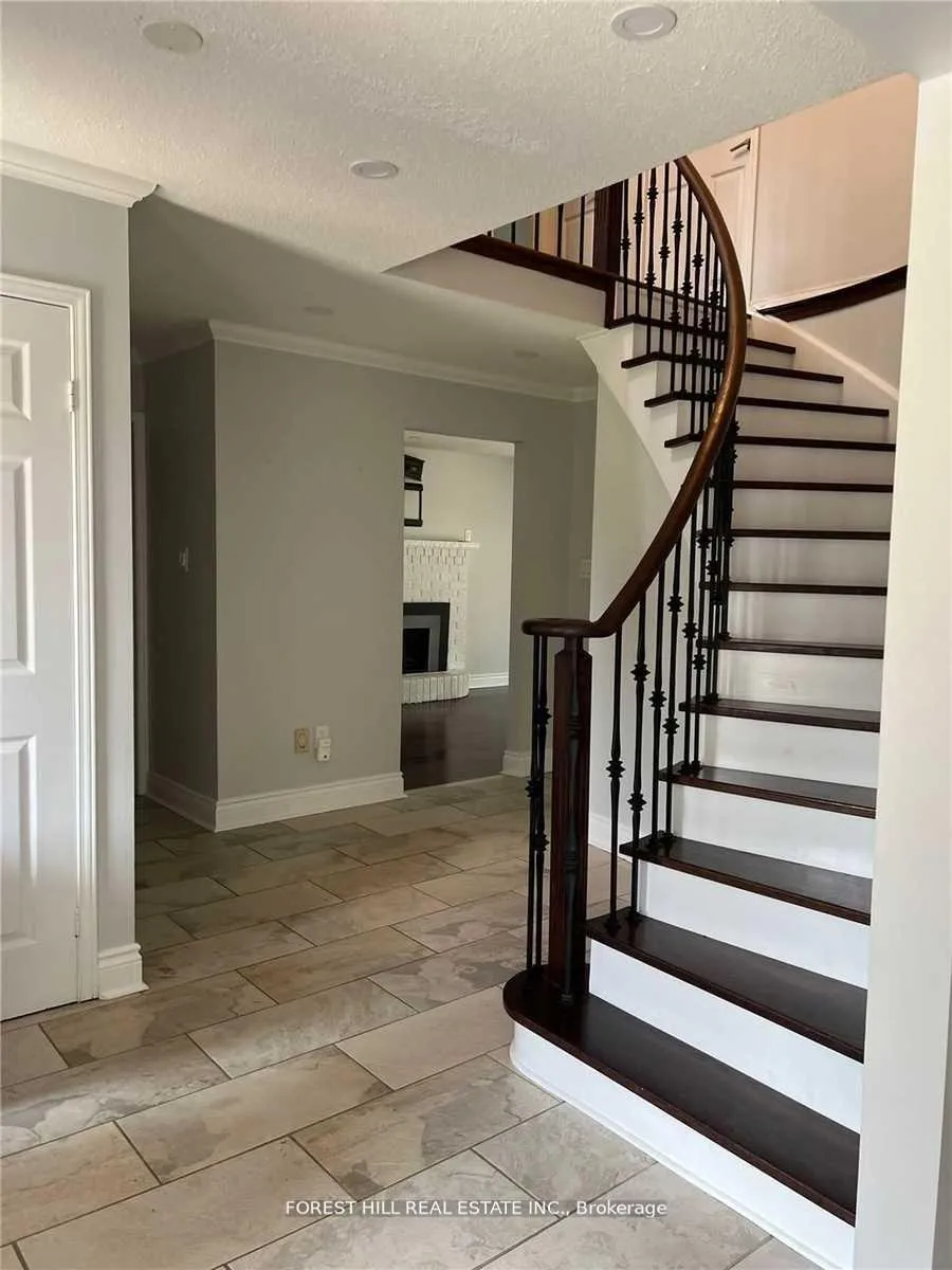 Photo 12 of 1241 Maple Ridge Drive, Pickering, Liverpool — HOMEH