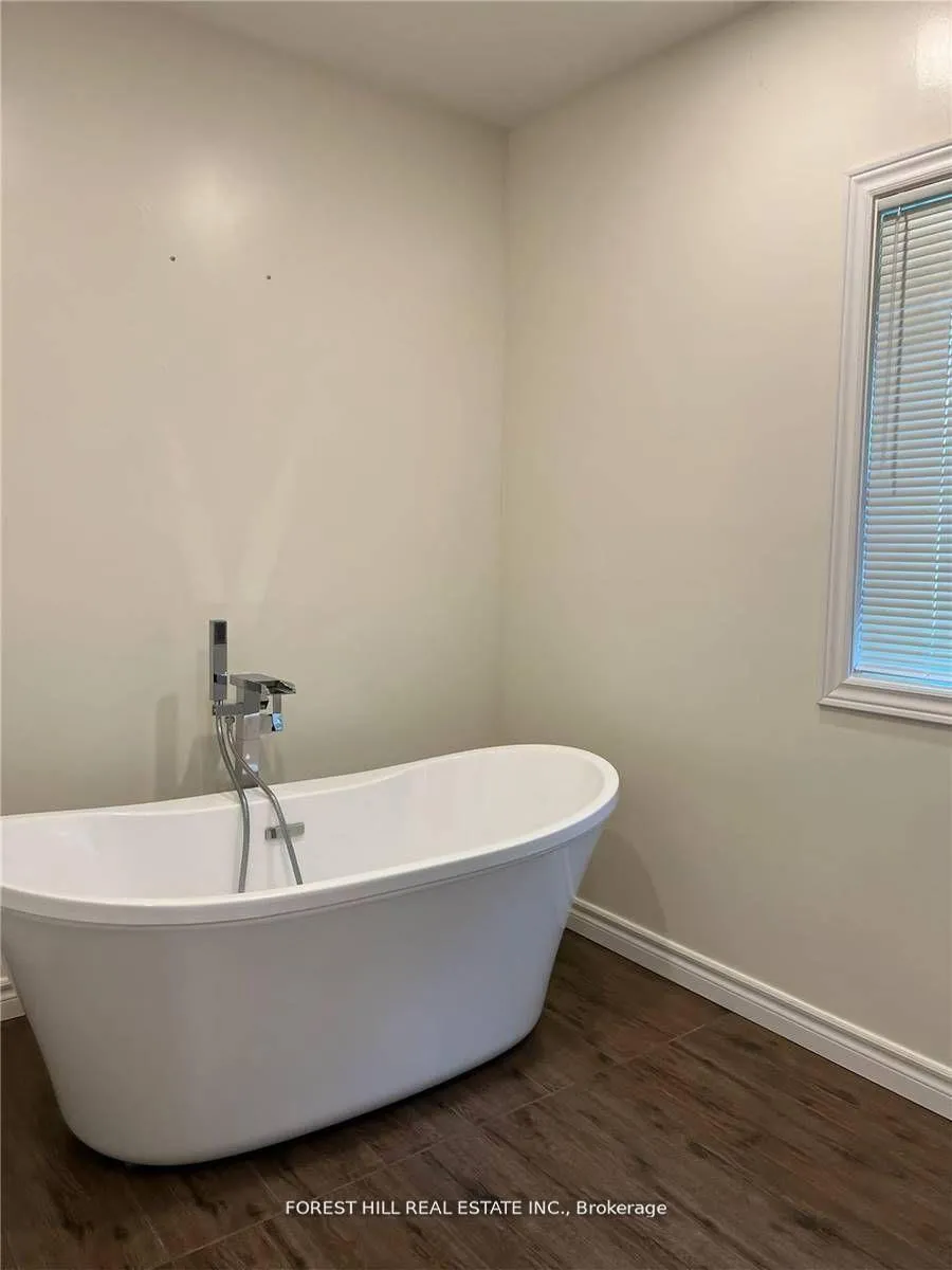 Photo 18 of 1241 Maple Ridge Drive, Pickering, Liverpool — HOMEH