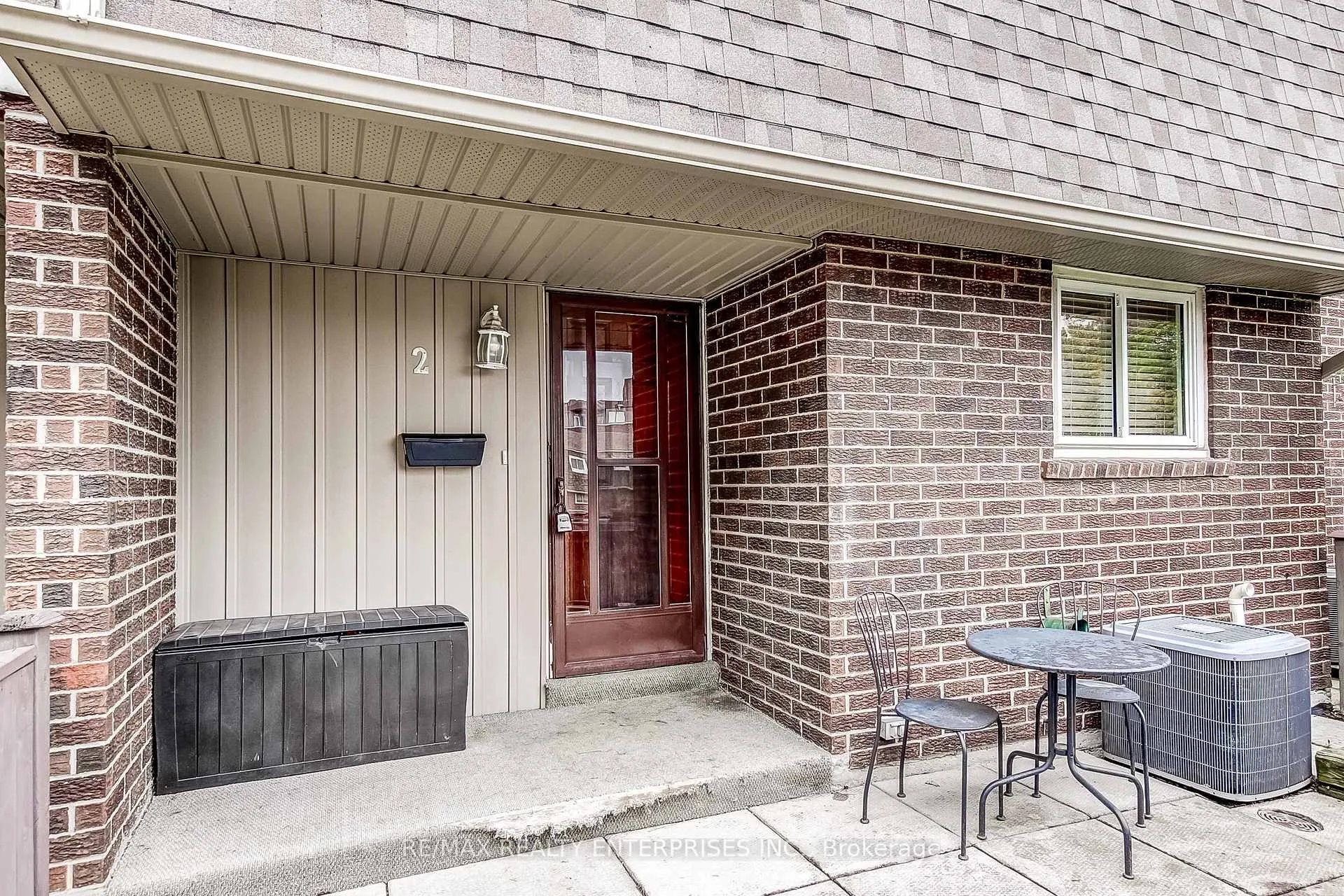 Photo 5 of Unit 2, 1306 Guelph Line, Burlington, Mountainside — HOMEH
