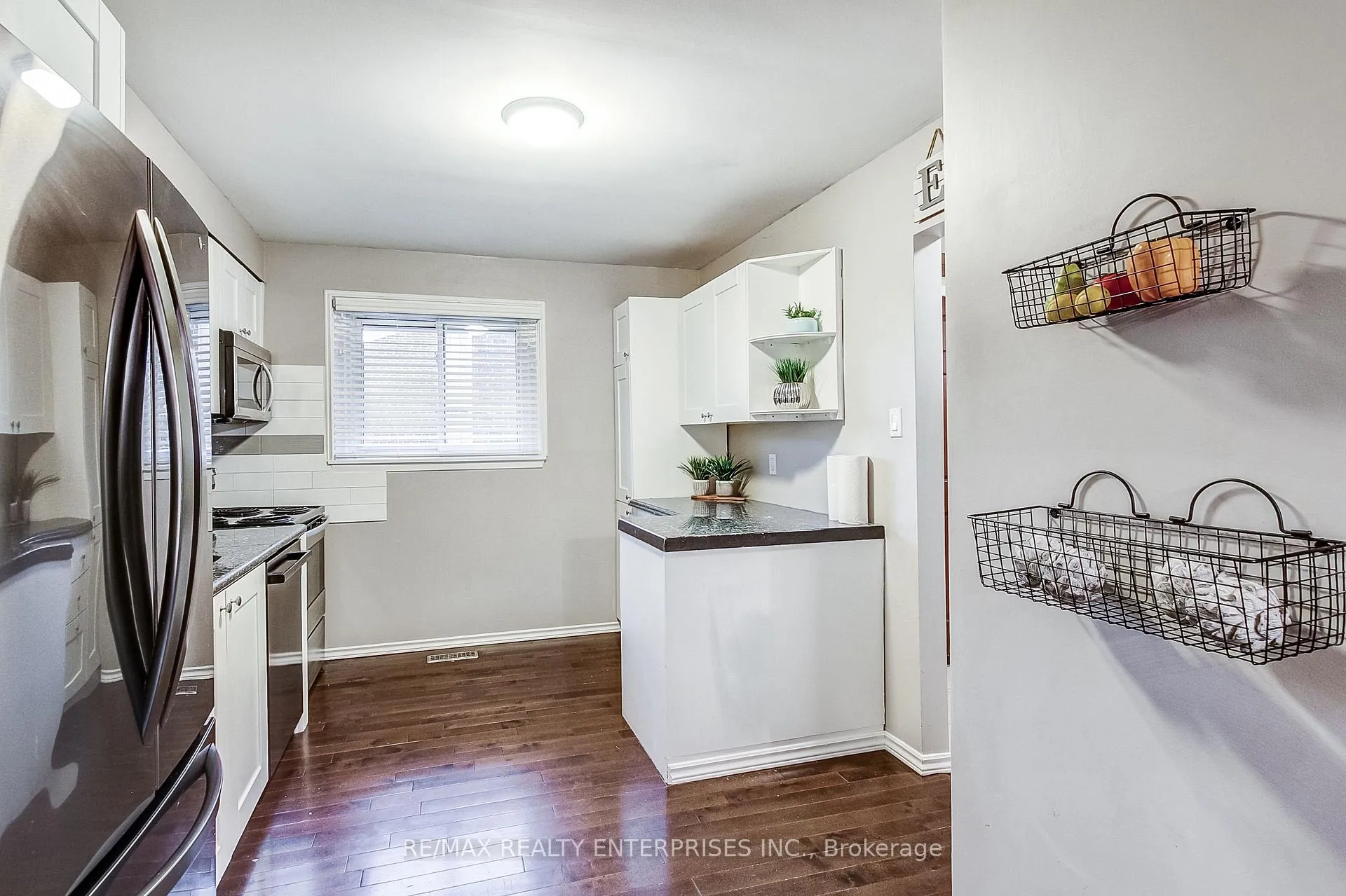 Photo 9 of Unit 2, 1306 Guelph Line, Burlington, Mountainside — HOMEH