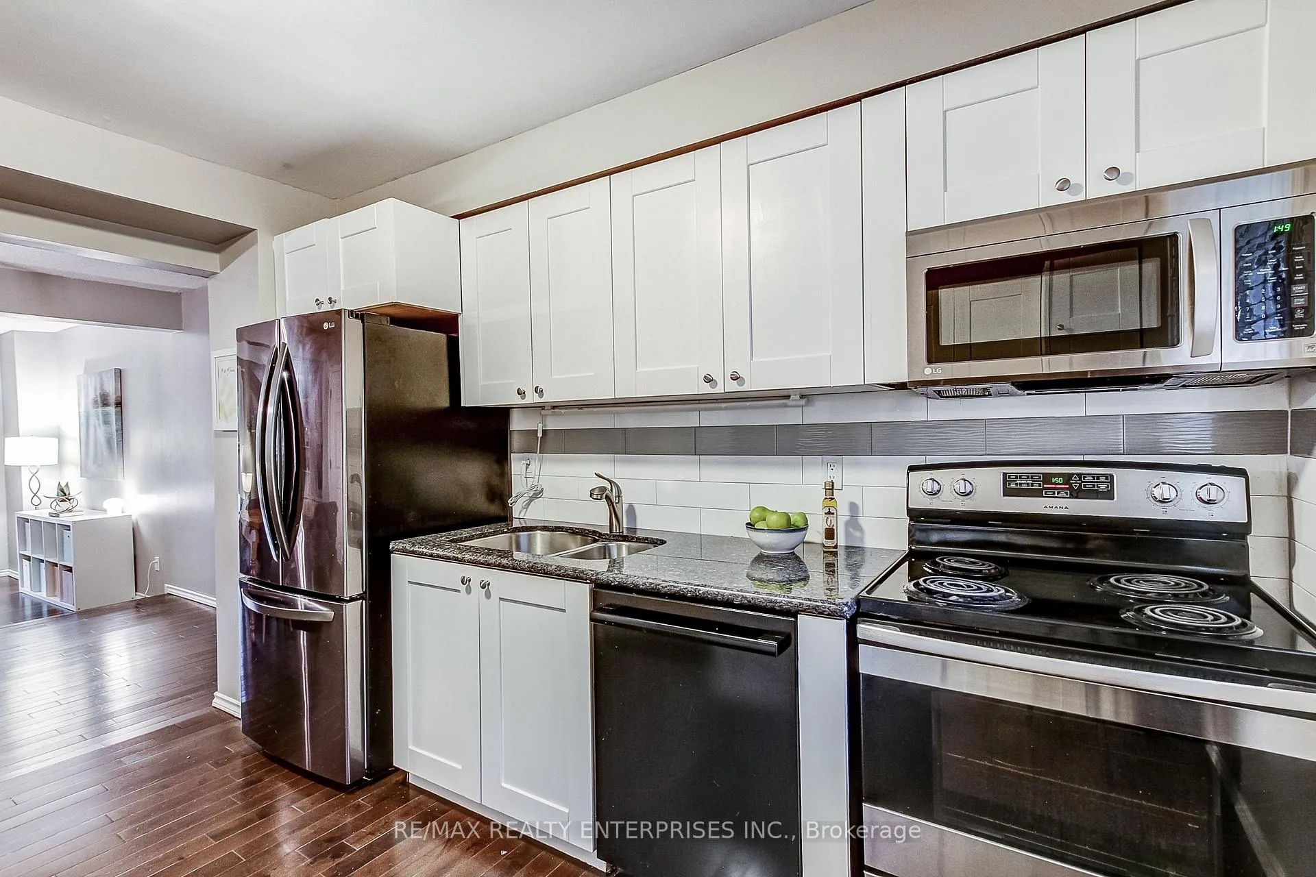 Photo 11 of Unit 2, 1306 Guelph Line, Burlington, Mountainside — HOMEH