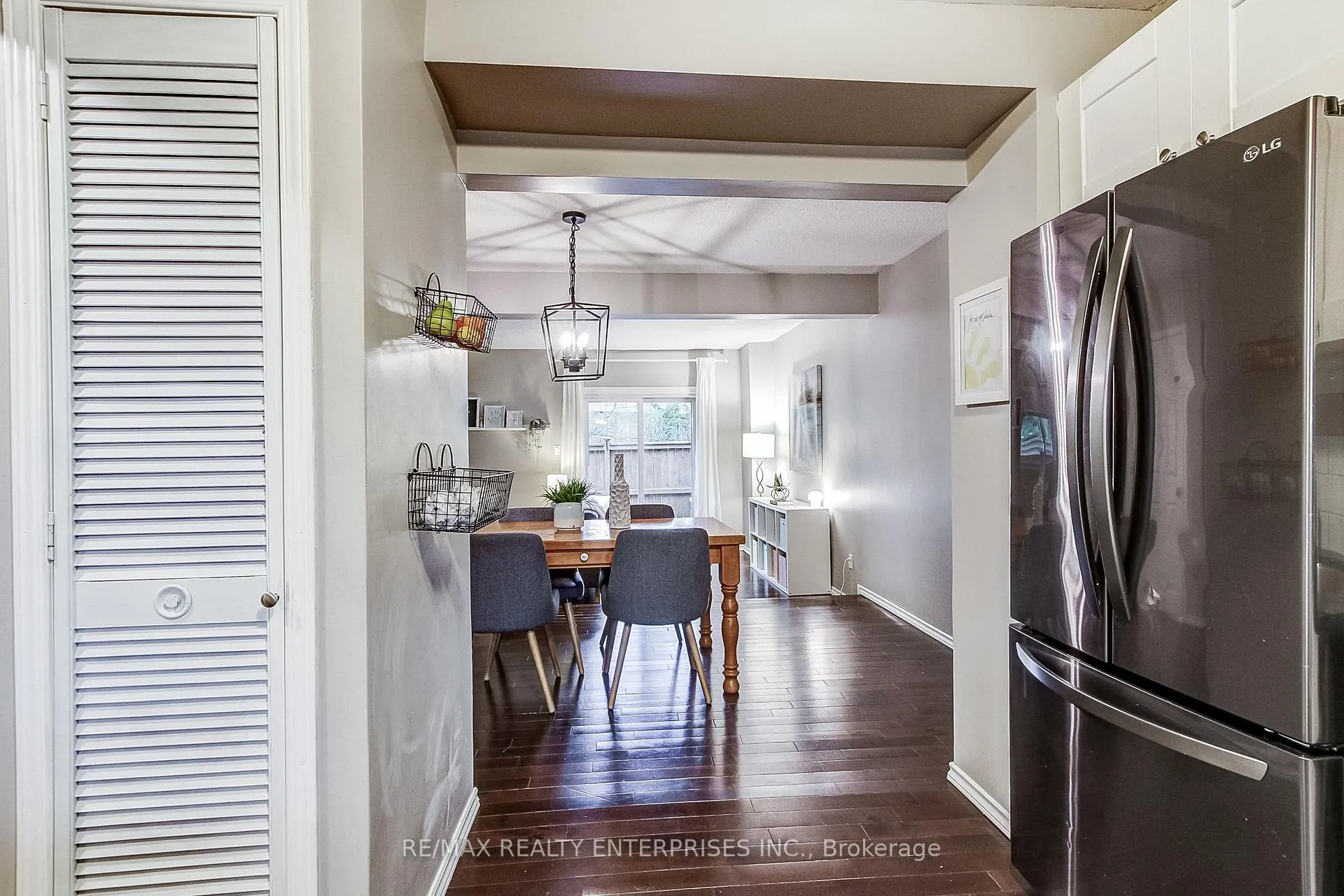 Photo 12 of Unit 2, 1306 Guelph Line, Burlington, Mountainside — HOMEH