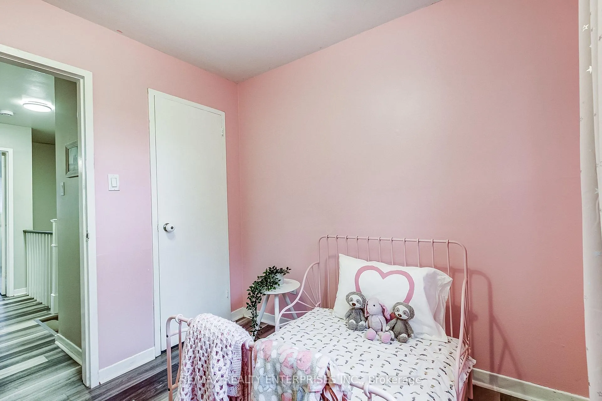 Photo 26 of Unit 2, 1306 Guelph Line, Burlington, Mountainside — HOMEH