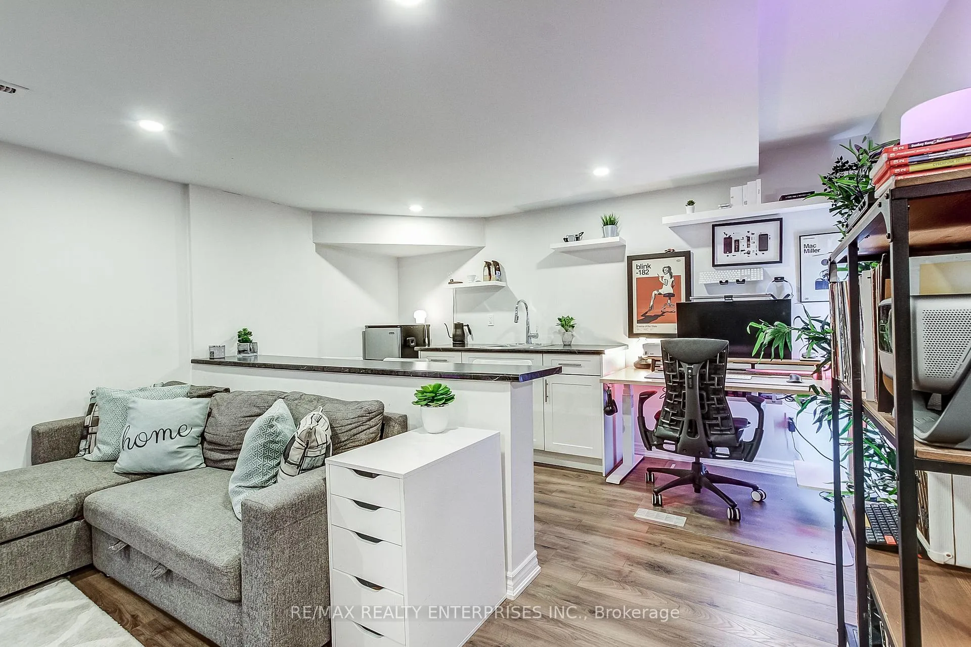 Photo 32 of Unit 2, 1306 Guelph Line, Burlington, Mountainside — HOMEH