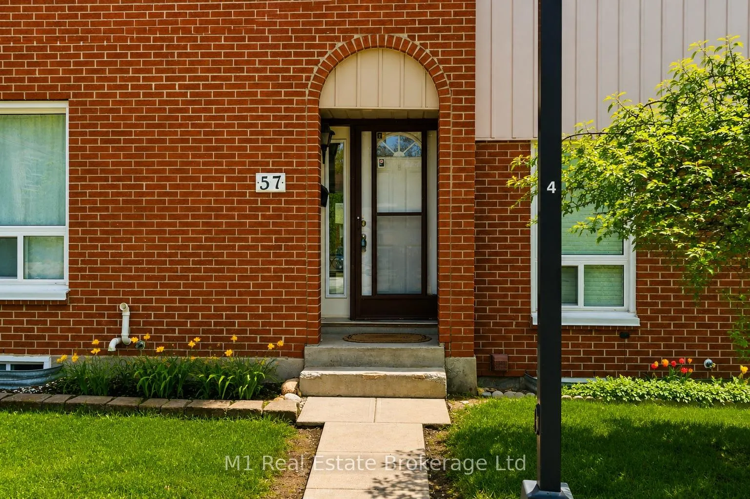 Photo 4 of Unit 57, 49 Rhonda Road, Guelph, Willow West/Sugarbush/West Acres — HOMEH