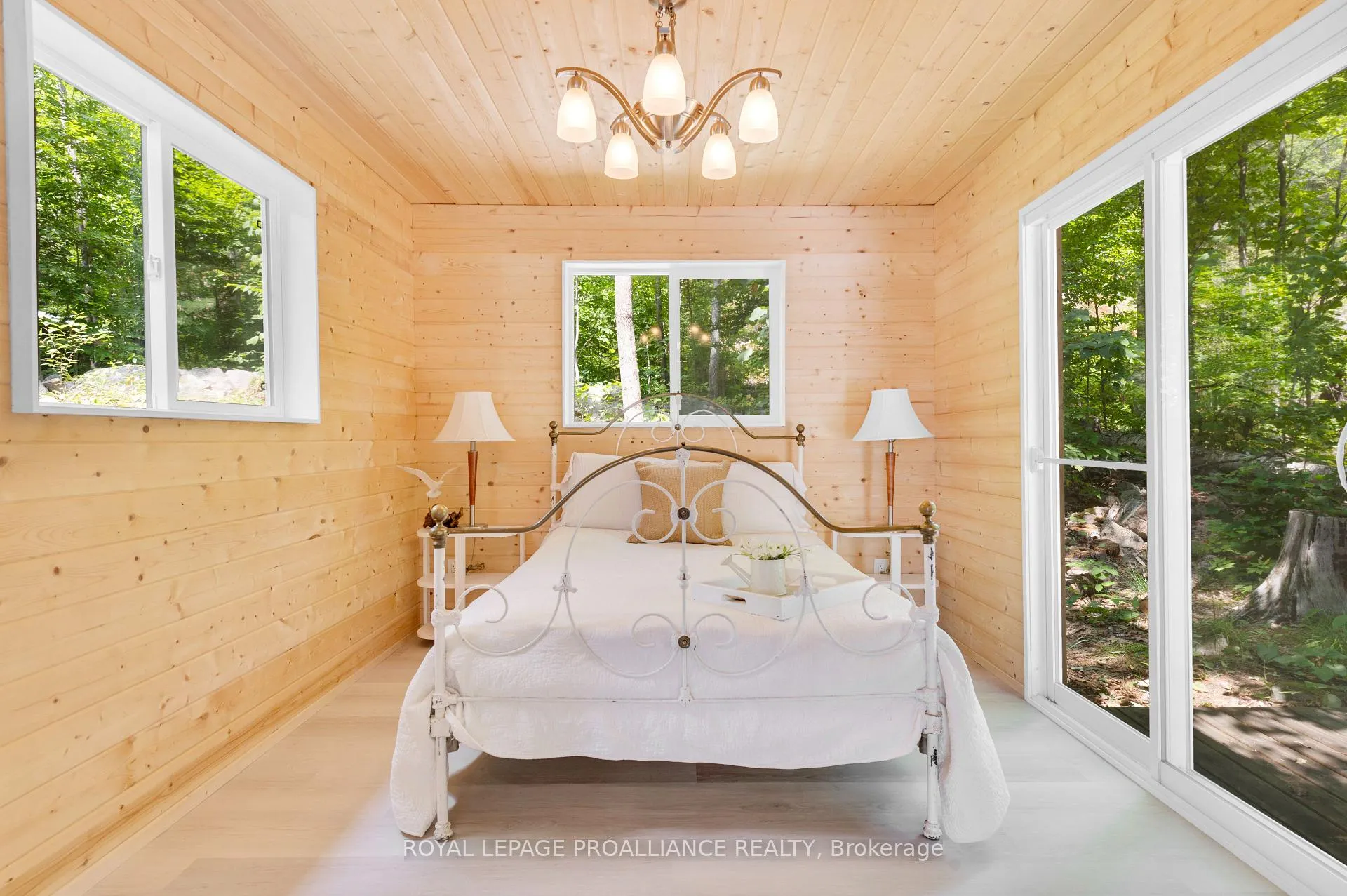 Photo 23 of 1780 Mazinaw Lake, North Frontenac, Frontenac North — HOMEH