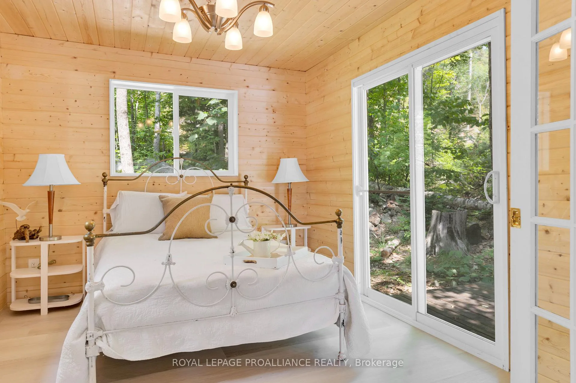 Photo 24 of 1780 Mazinaw Lake, North Frontenac, Frontenac North — HOMEH