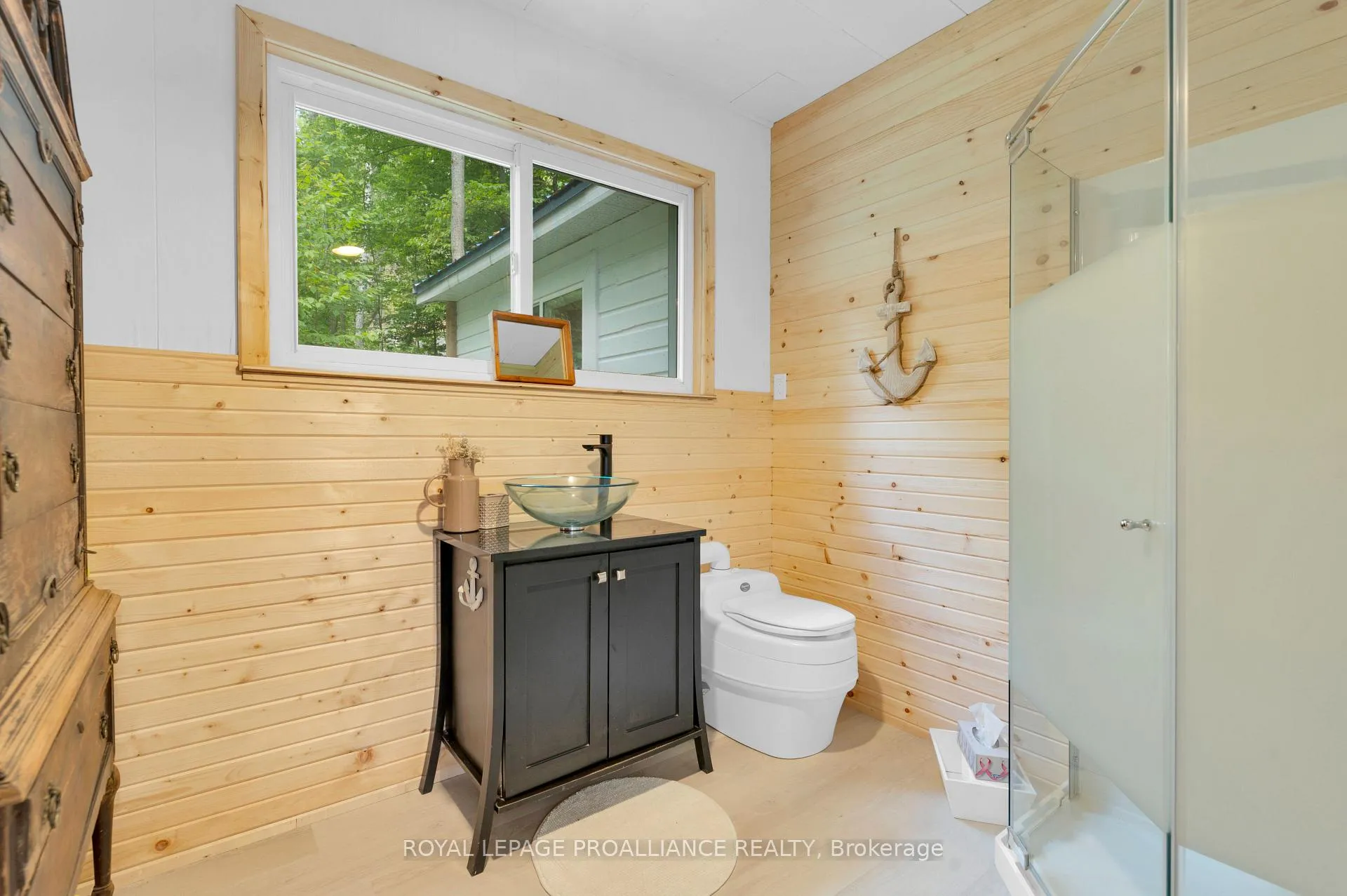 Photo 25 of 1780 Mazinaw Lake, North Frontenac, Frontenac North — HOMEH