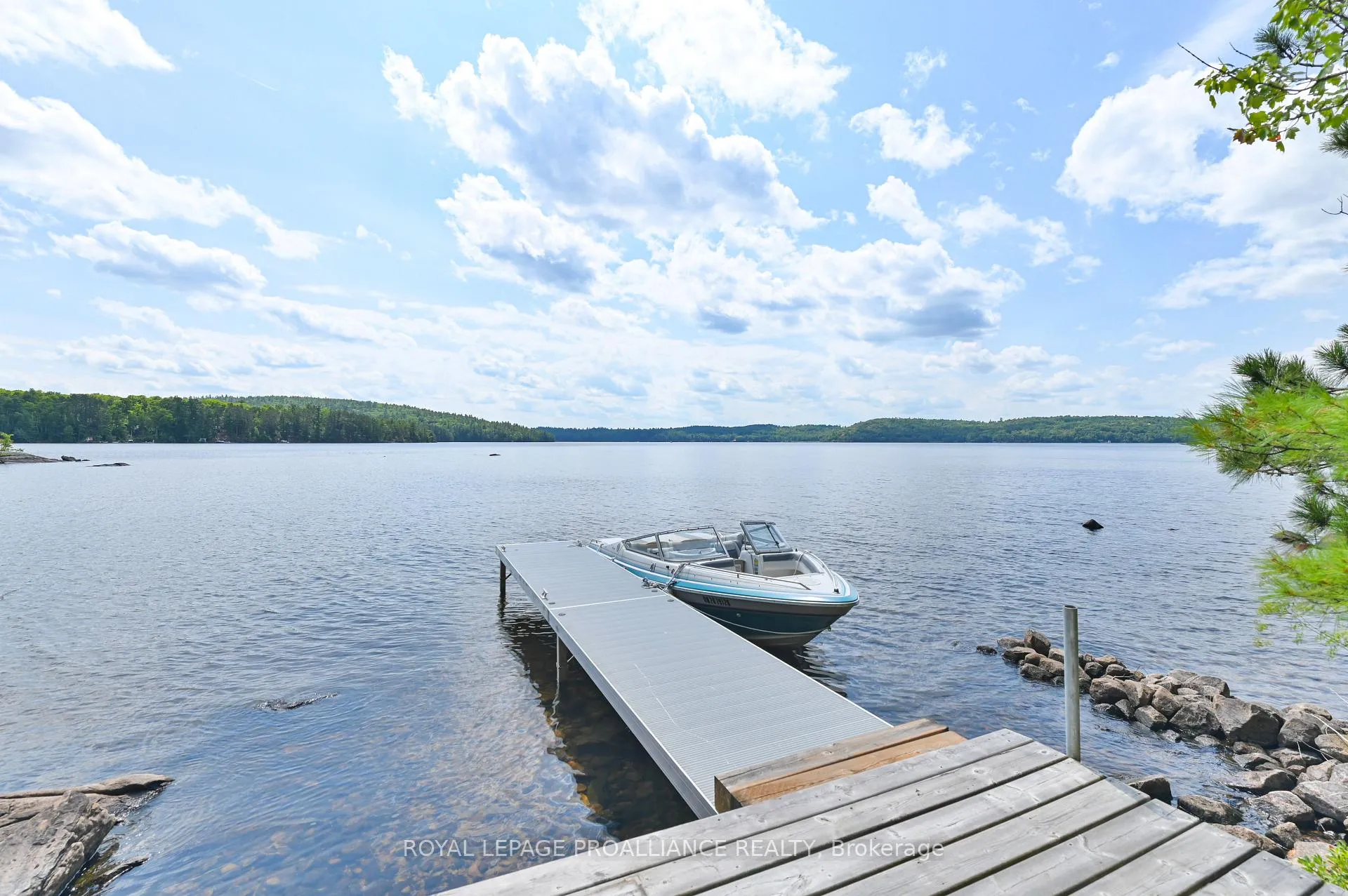 Photo 37 of 1780 Mazinaw Lake, North Frontenac, Frontenac North — HOMEH