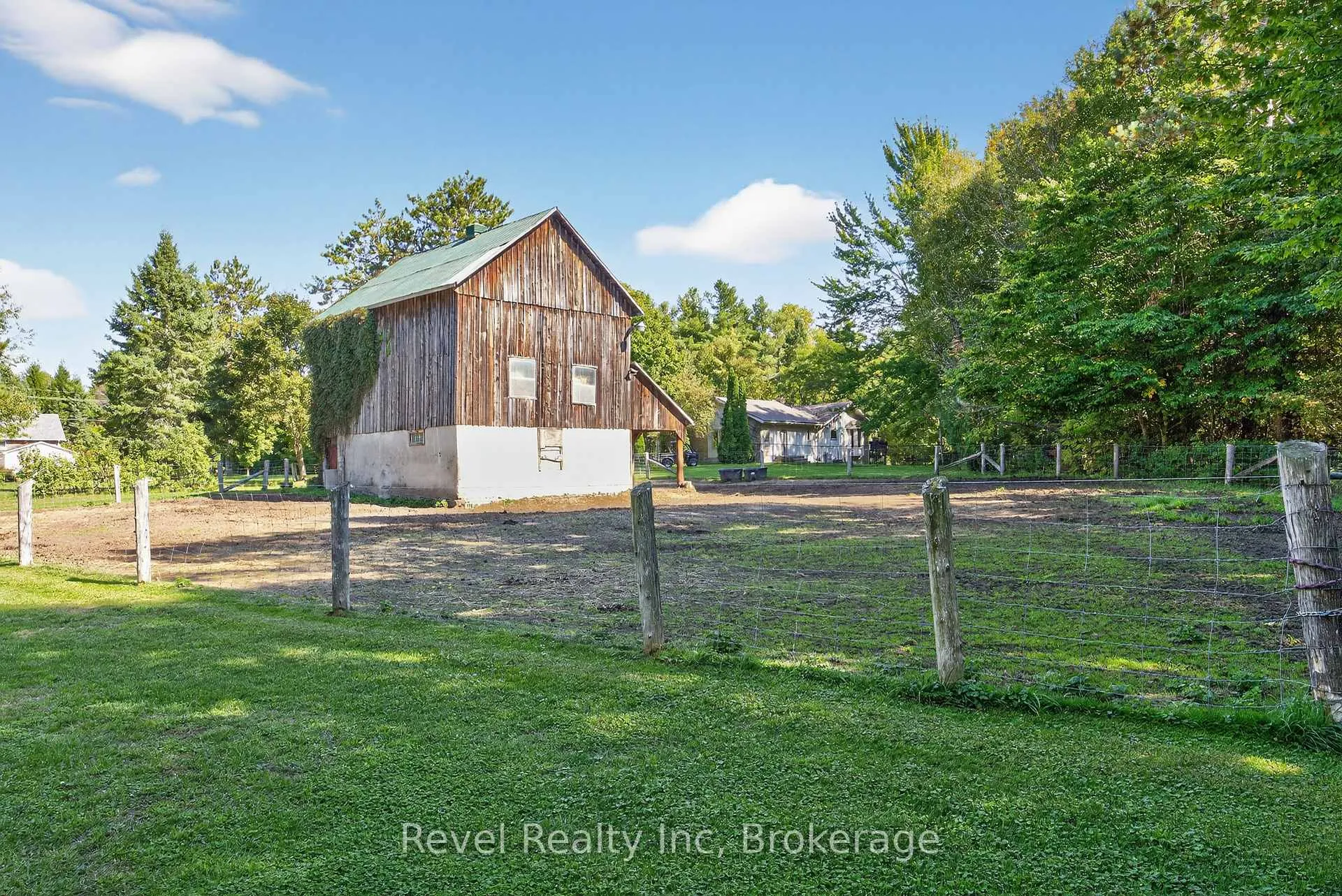 Photo 20 of 7190 93 Highway, Tiny, Rural Tiny — HOMEH