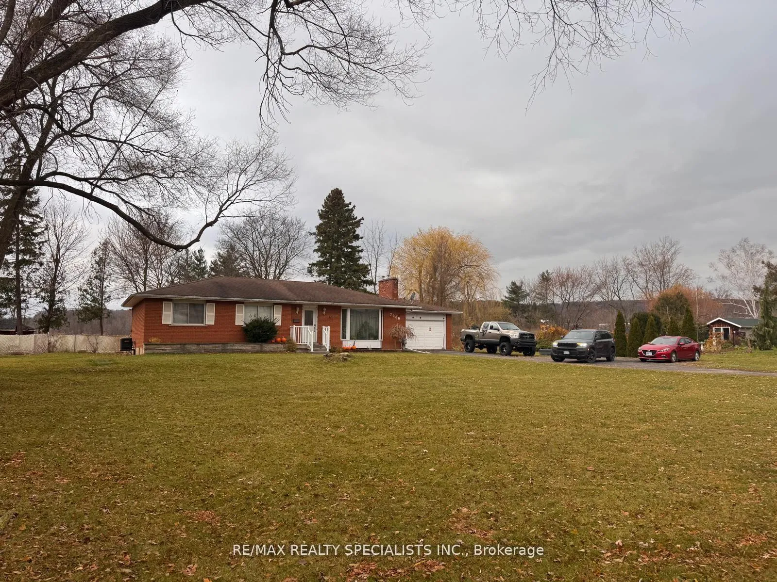Photo 3 of 7086 Tremaine Road, Milton, Rural Milton West — HOMEH