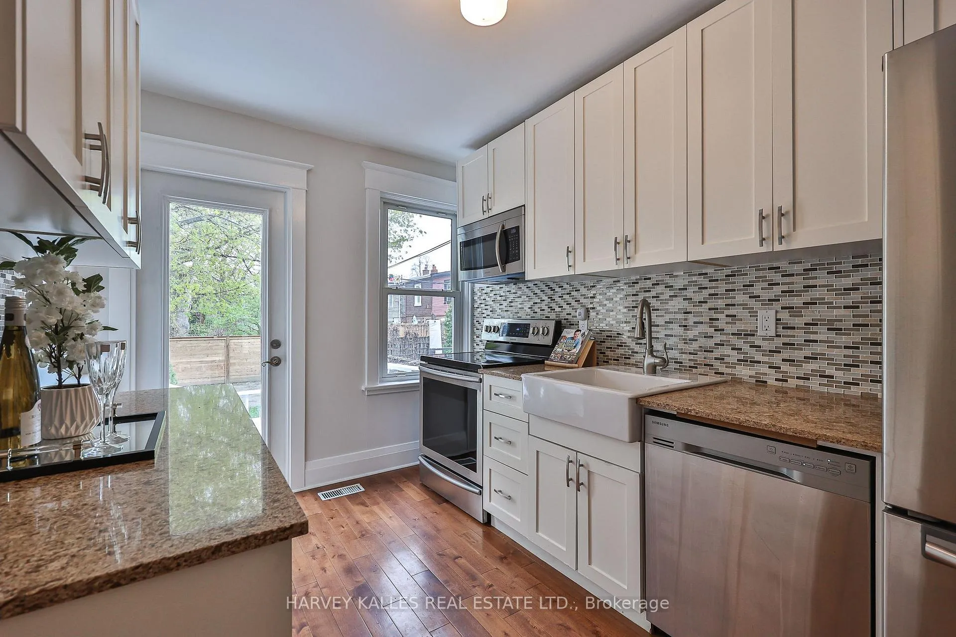 Photo 9 of 524 Balliol Street, Toronto, Mount Pleasant East — HOMEH