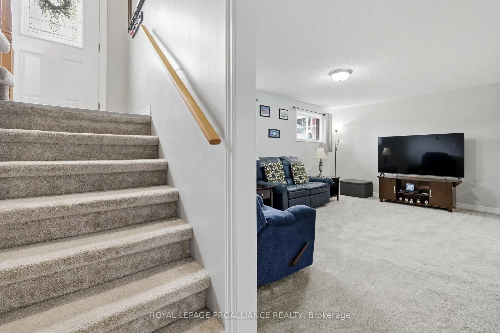 Photo 15 of 95 Centre Street, Quinte West, Frankford Ward — HOMEH