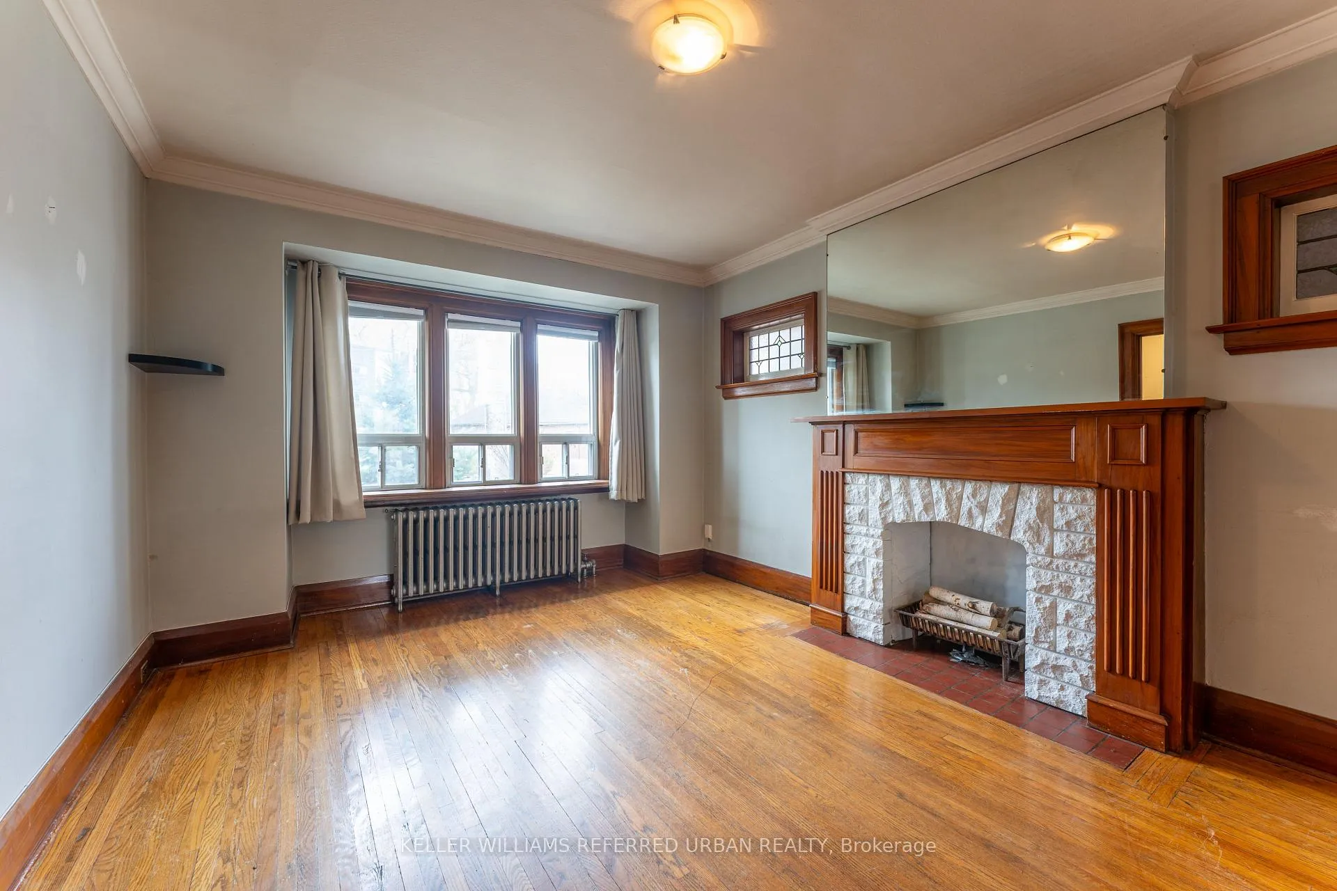 Photo 3 of 507 Donlands Avenue, Toronto, East York — HOMEH