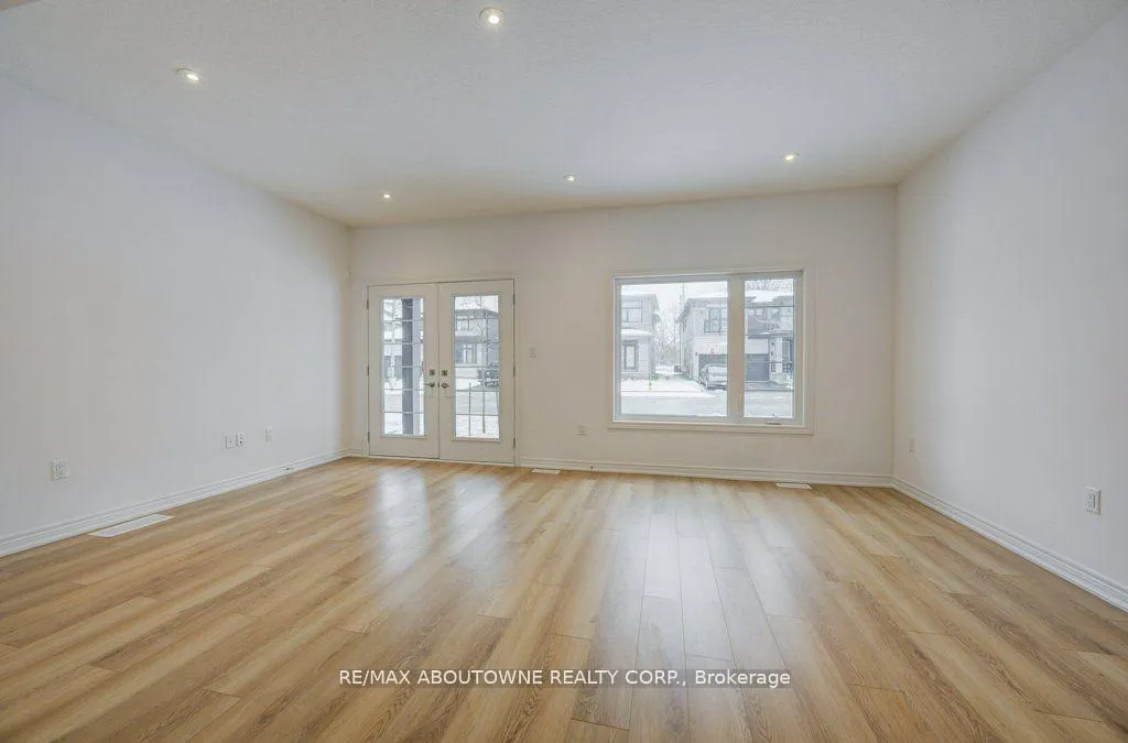 Photo 7 of Unit 85, 120 Court Drive, Brant, Paris — HOMEH
