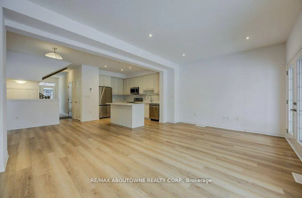 Photo 8 of Unit 85, 120 Court Drive, Brant, Paris — HOMEH