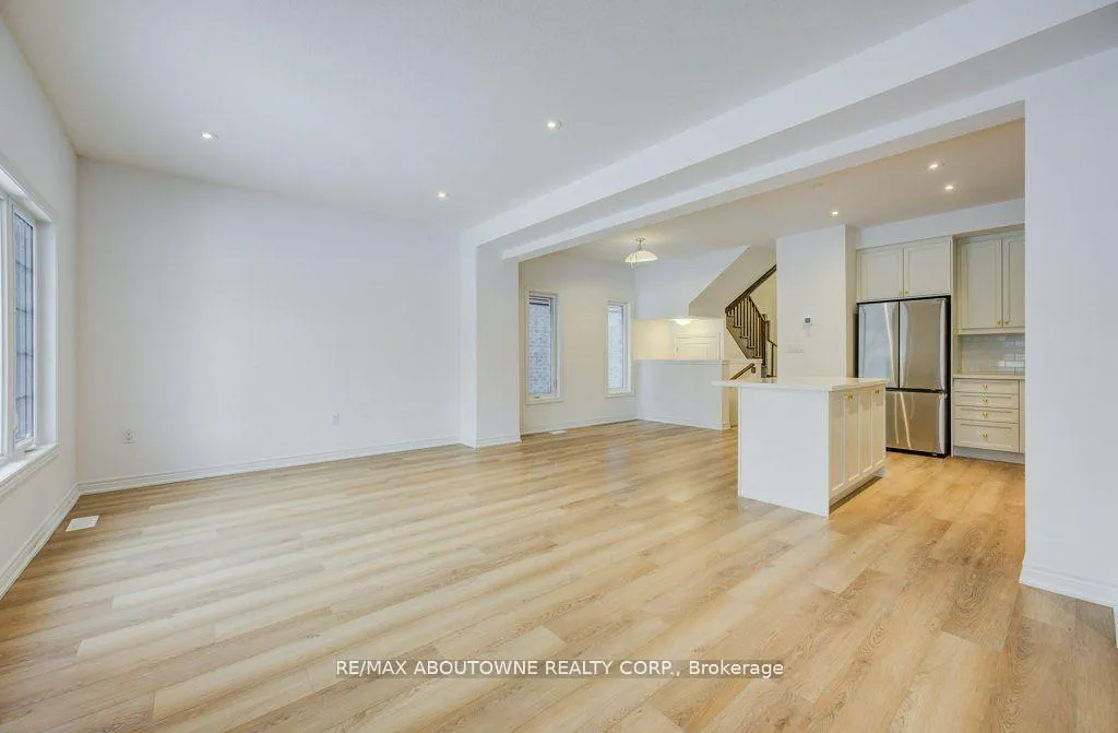 Photo 10 of Unit 85, 120 Court Drive, Brant, Paris — HOMEH