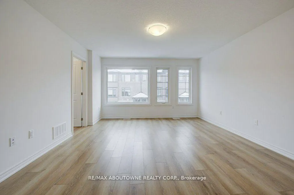 Photo 20 of Unit 85, 120 Court Drive, Brant, Paris — HOMEH