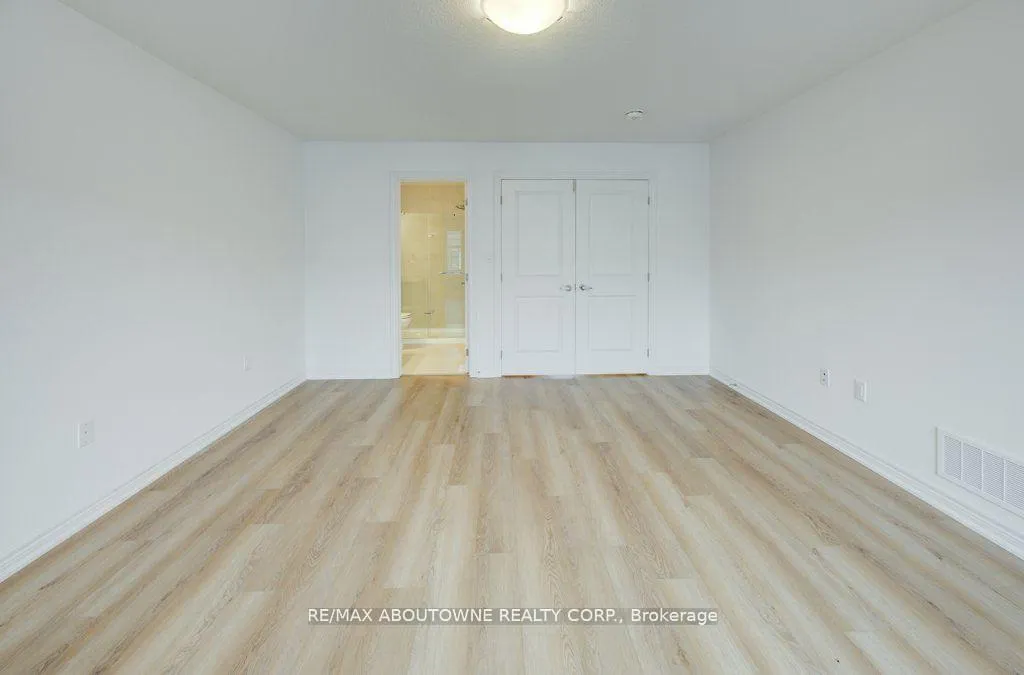 Photo 22 of Unit 85, 120 Court Drive, Brant, Paris — HOMEH
