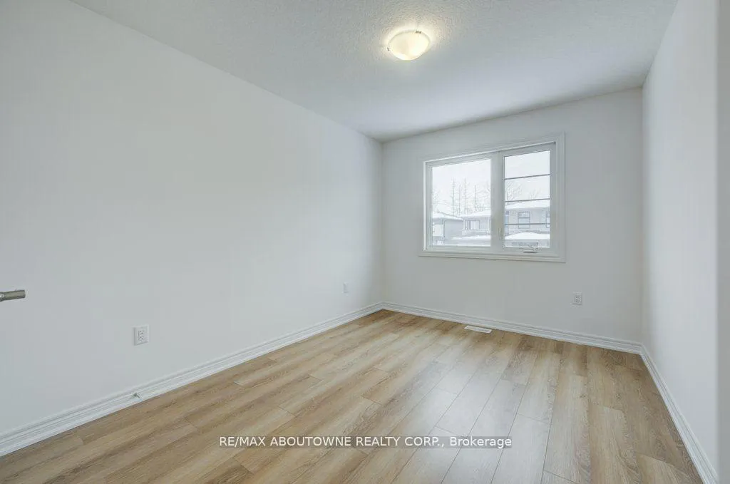 Photo 26 of Unit 85, 120 Court Drive, Brant, Paris — HOMEH