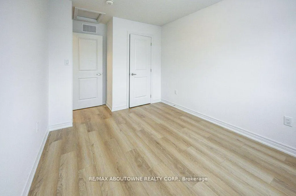Photo 27 of Unit 85, 120 Court Drive, Brant, Paris — HOMEH