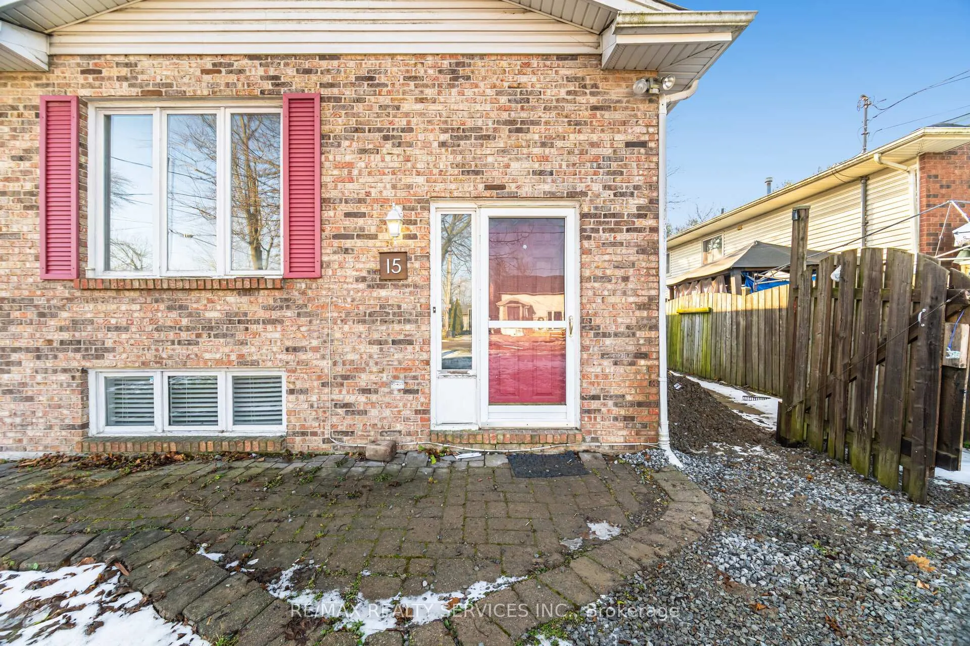 Photo 5 of 15 Margaret Street, Thorold, Port Robinson — HOMEH