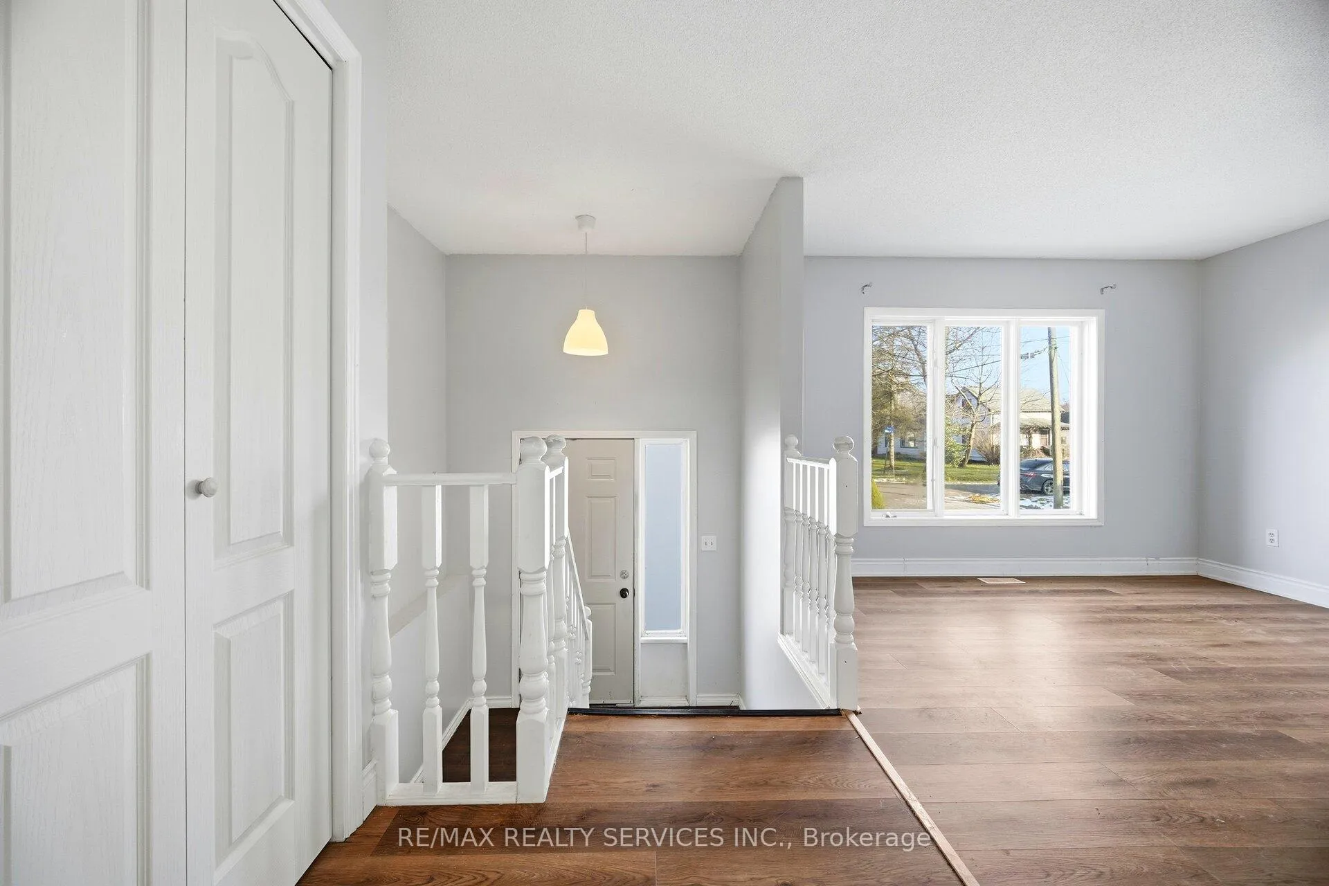 Photo 7 of 15 Margaret Street, Thorold, Port Robinson — HOMEH