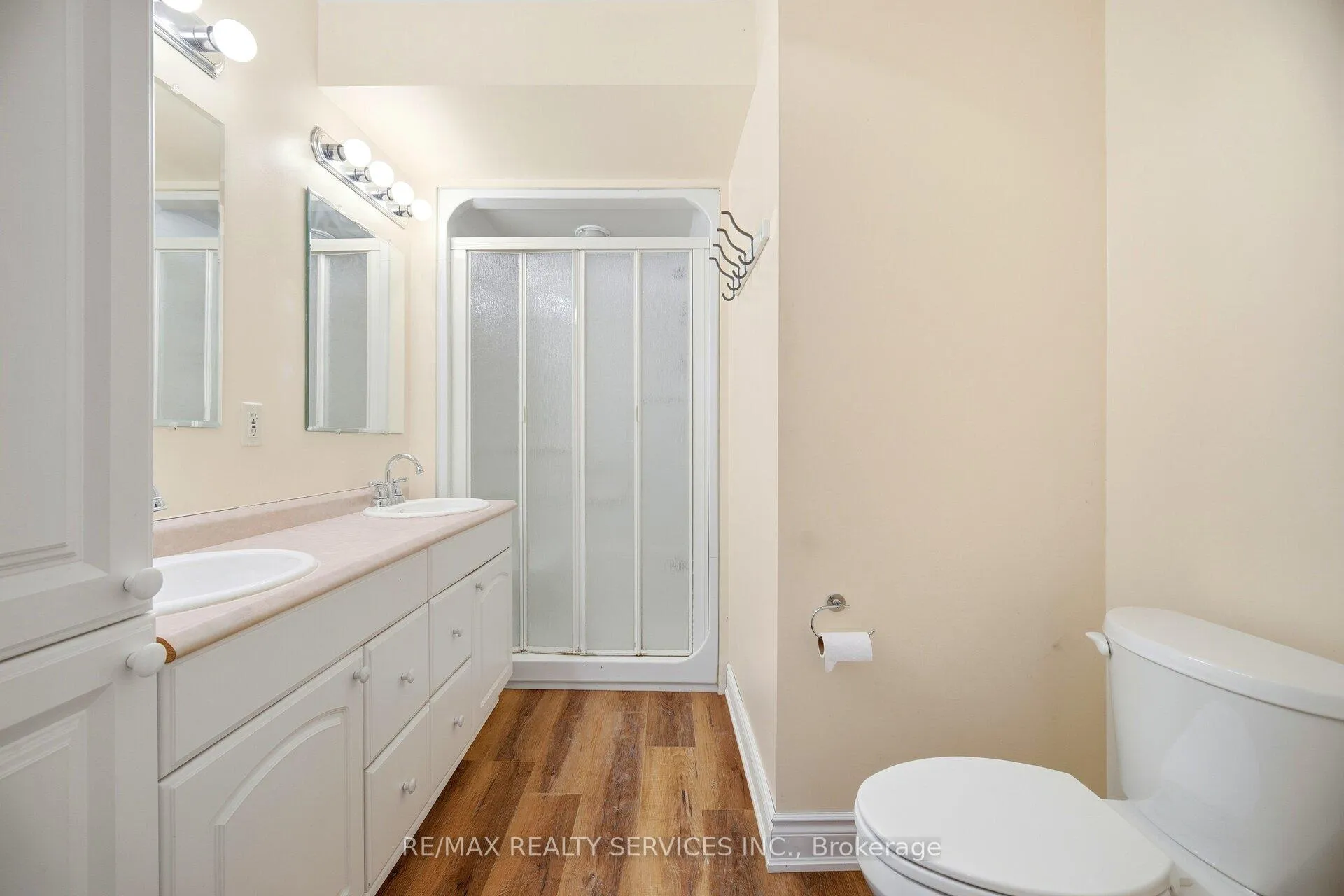 Photo 41 of 15 Margaret Street, Thorold, Port Robinson — HOMEH