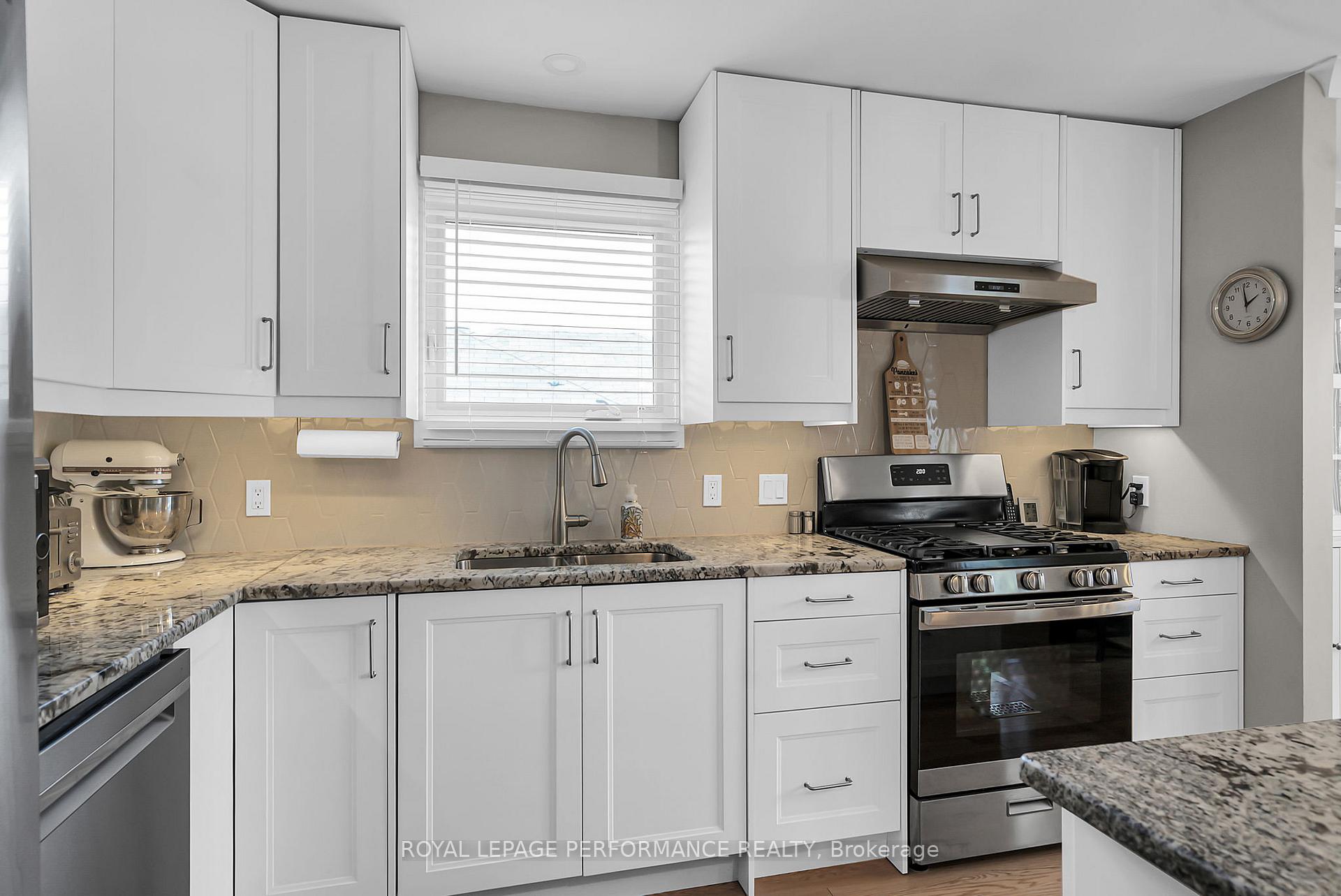 Photo 13 of 3316 Duval Avenue, Cornwall — HOMEH